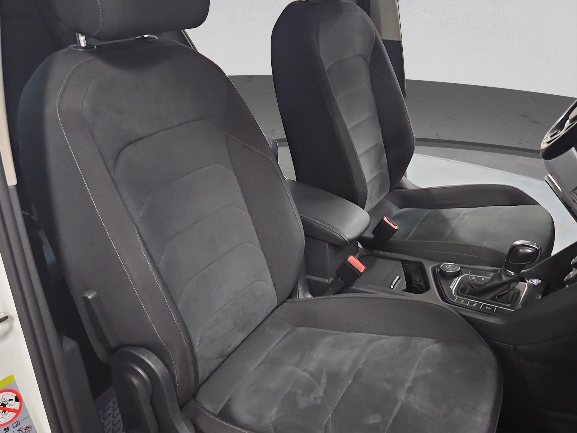 VW Tiguan 2.0 TDI SCR Highline 4Motion DSG-image-15