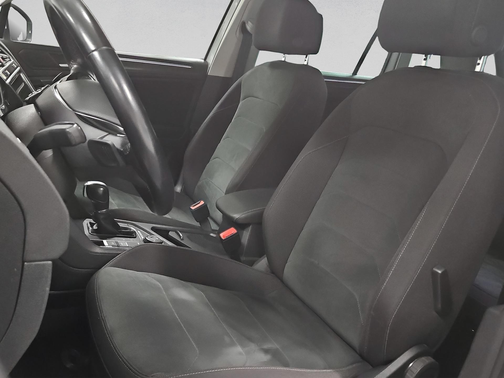 VW Tiguan 2.0 TDI SCR Highline 4Motion DSG-image-8