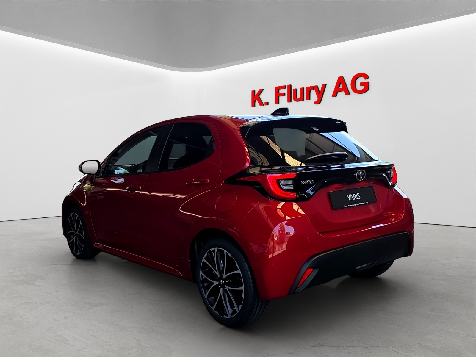 TOYOTA Yaris 1.5 VVT-i HSD Trend-image-2