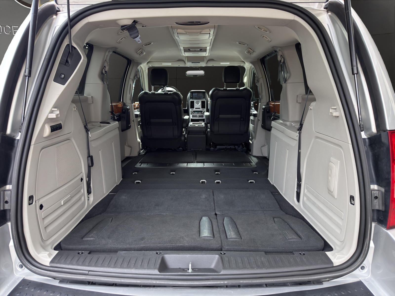 CHRYSLER Grand Voyager 3.8 Limited Automatic-image-15