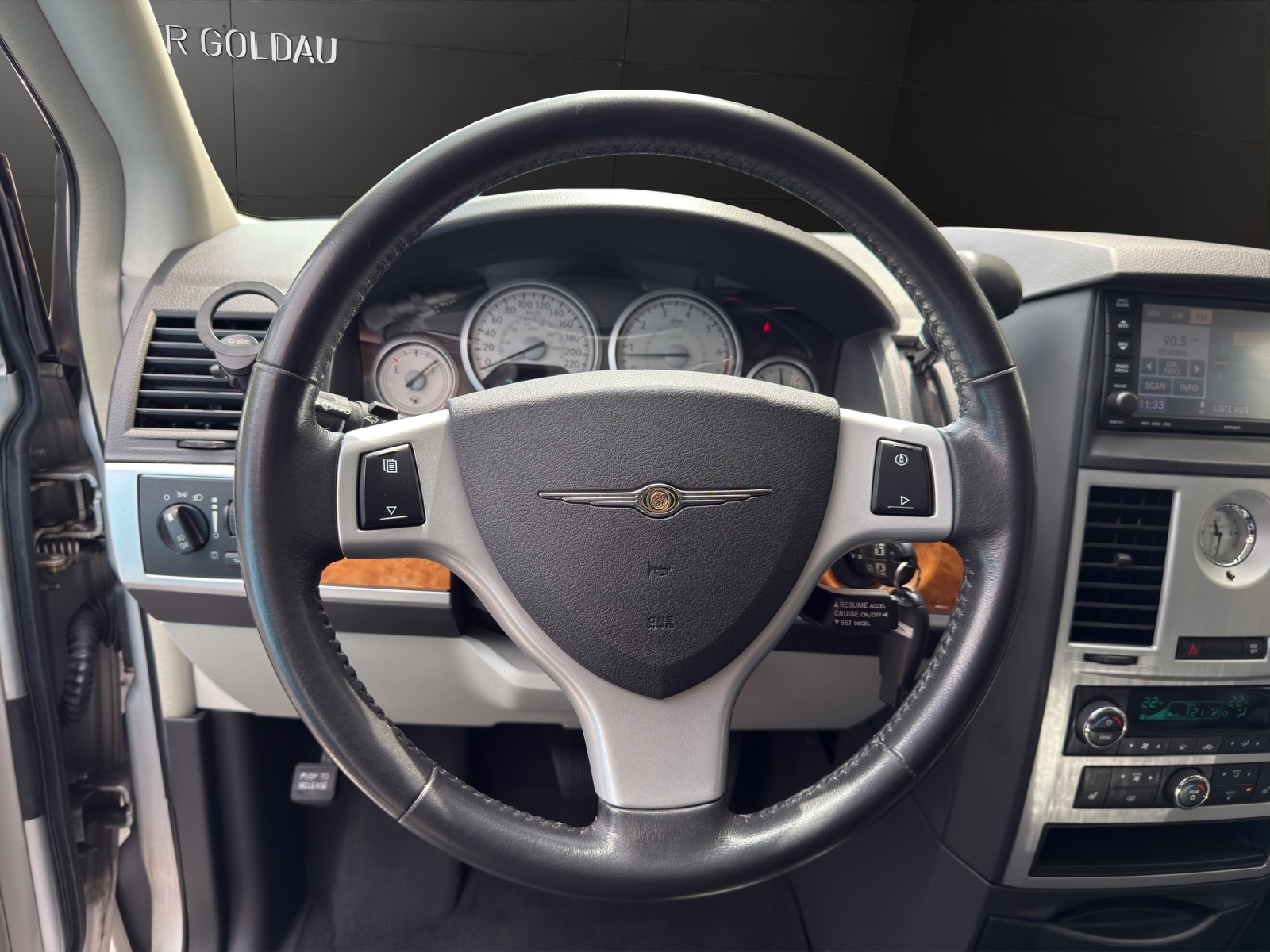 CHRYSLER Grand Voyager 3.8 Limited Automatic-image-8