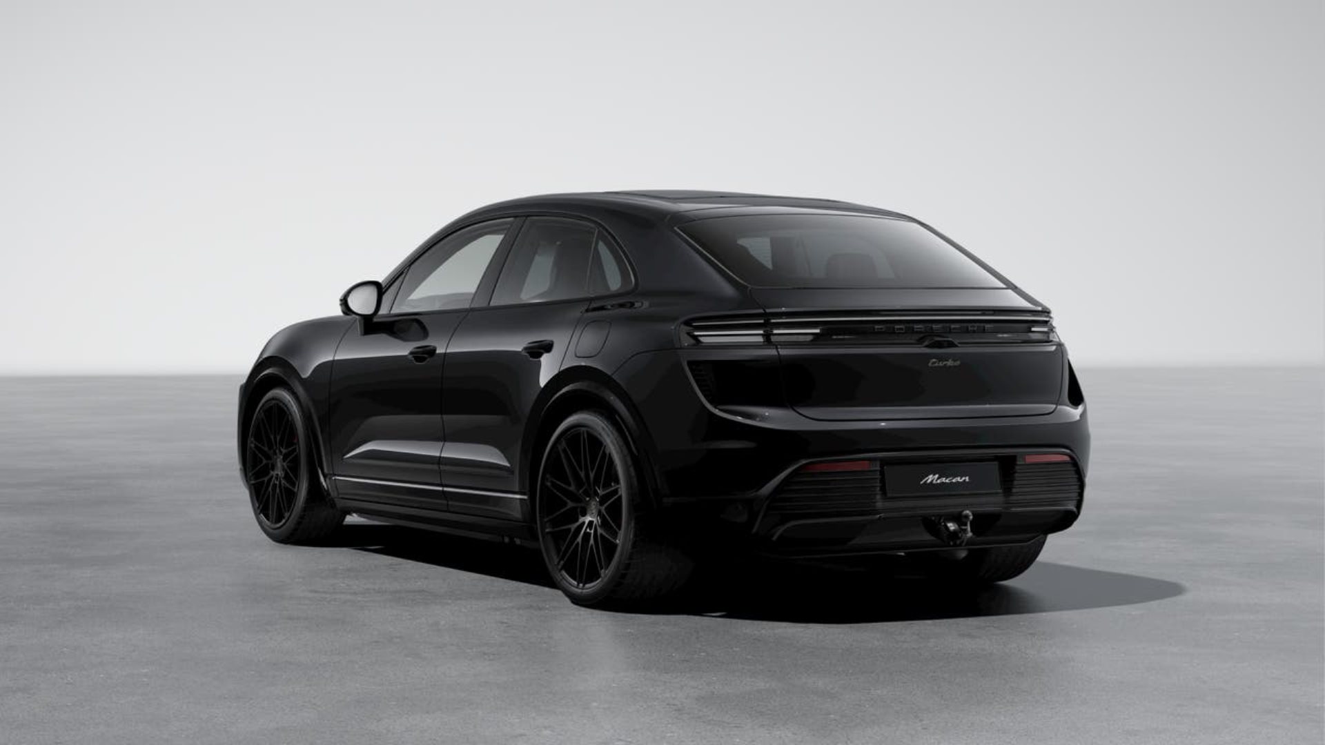 PORSCHE Macan Turbo-showroom-element-2