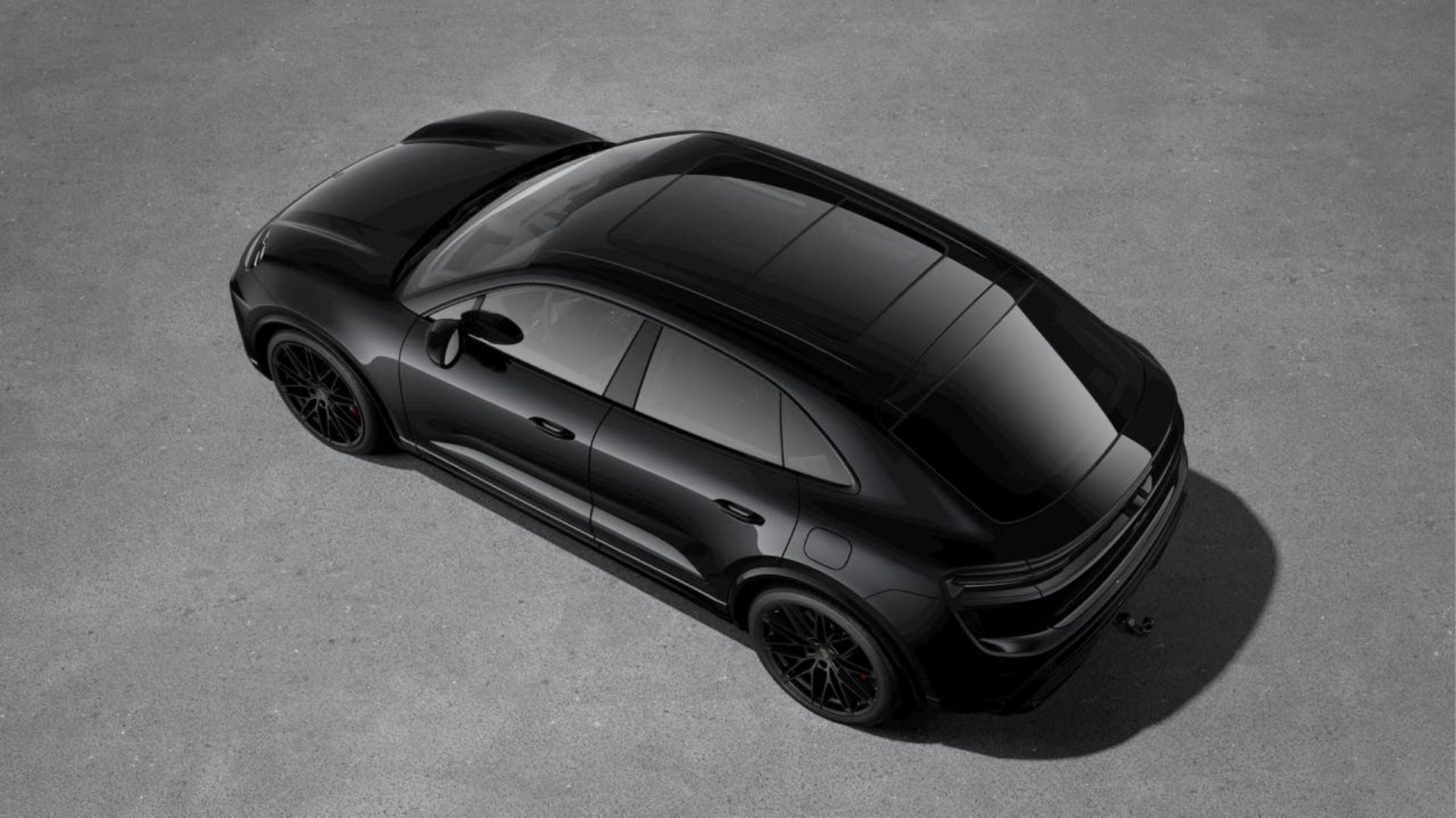 PORSCHE Macan Turbo-showroom-element-3