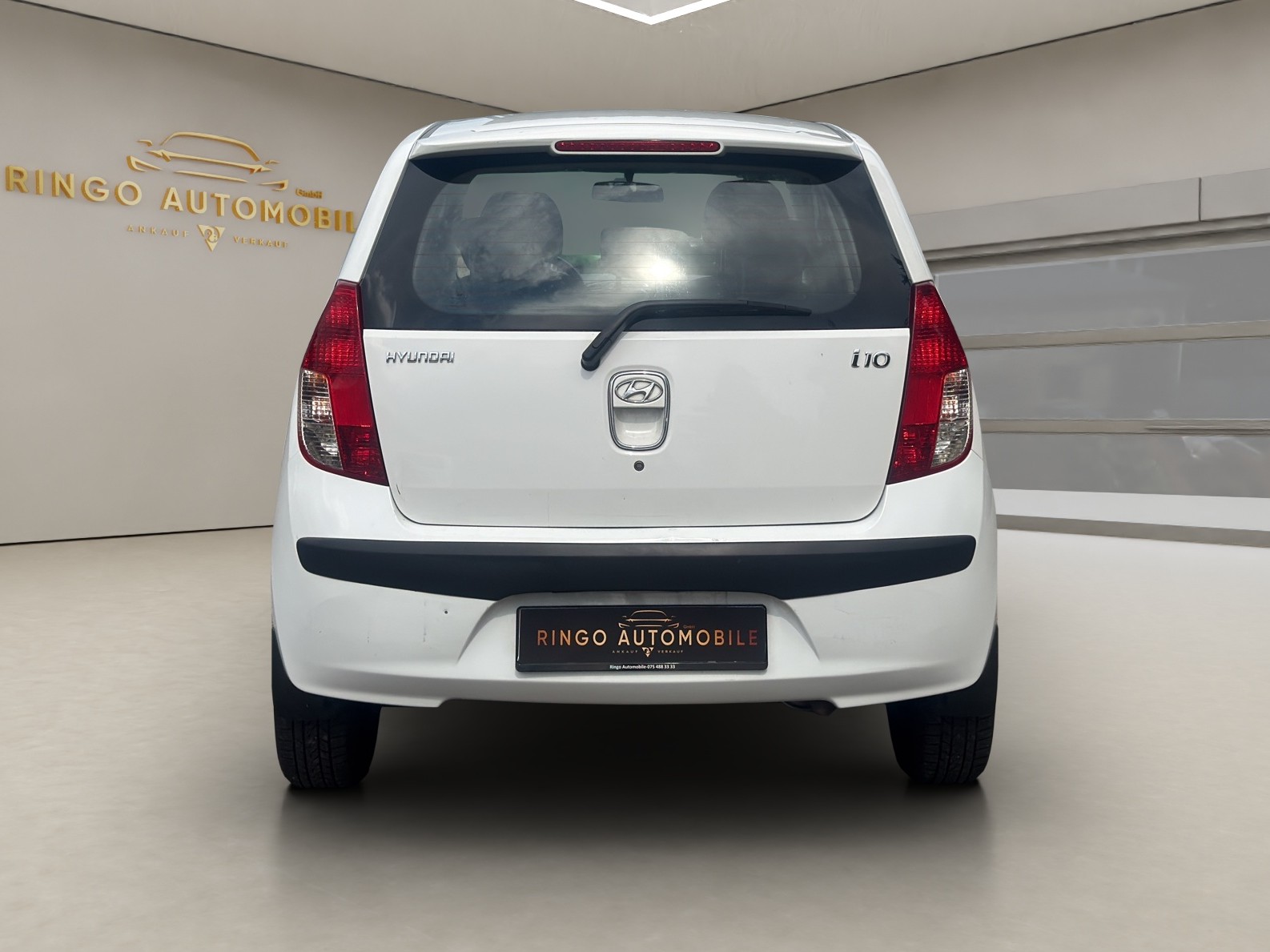 HYUNDAI i10 1.1 Style-image-5