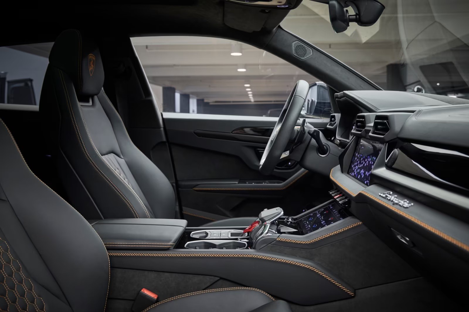 LAMBORGHINI Urus SE-image-5