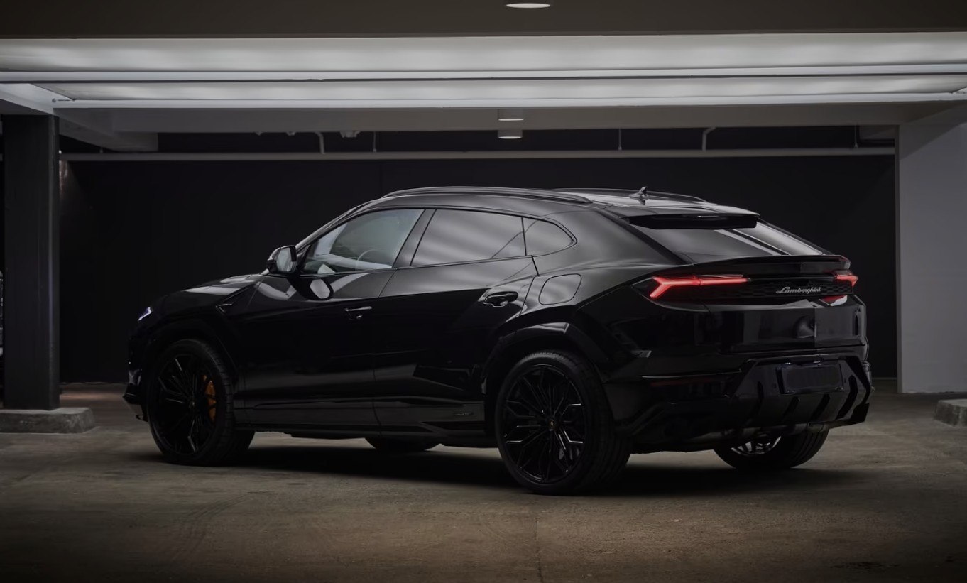 LAMBORGHINI Urus SE-image-4