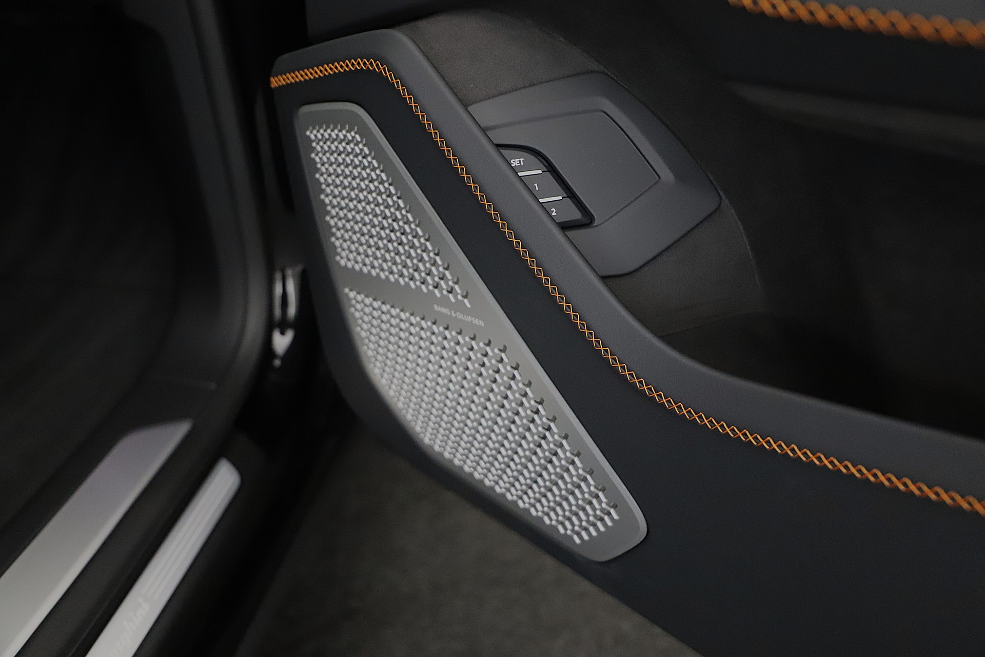 LAMBORGHINI Urus SE-image-8