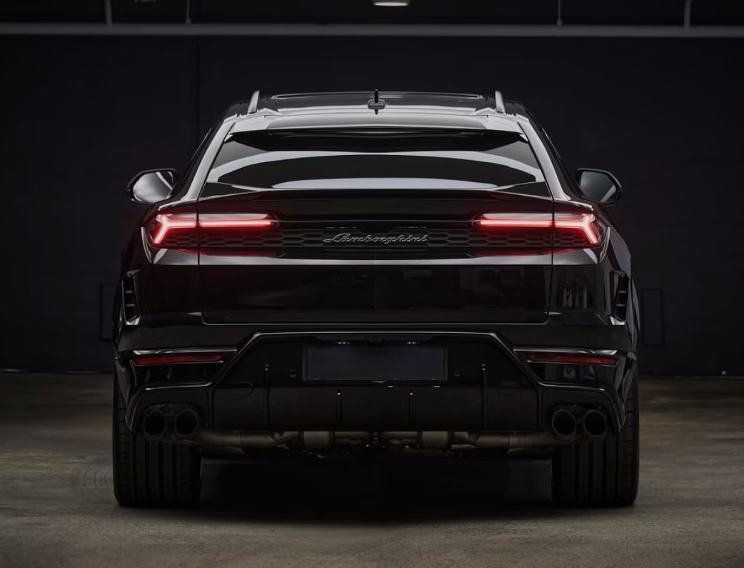 LAMBORGHINI Urus SE-image-3