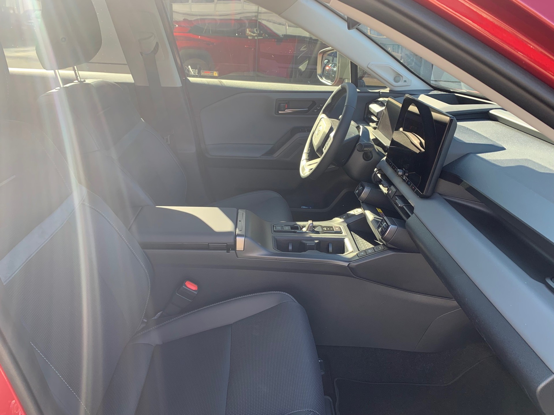 TOYOTA 2.5 HEV Premium-image-15