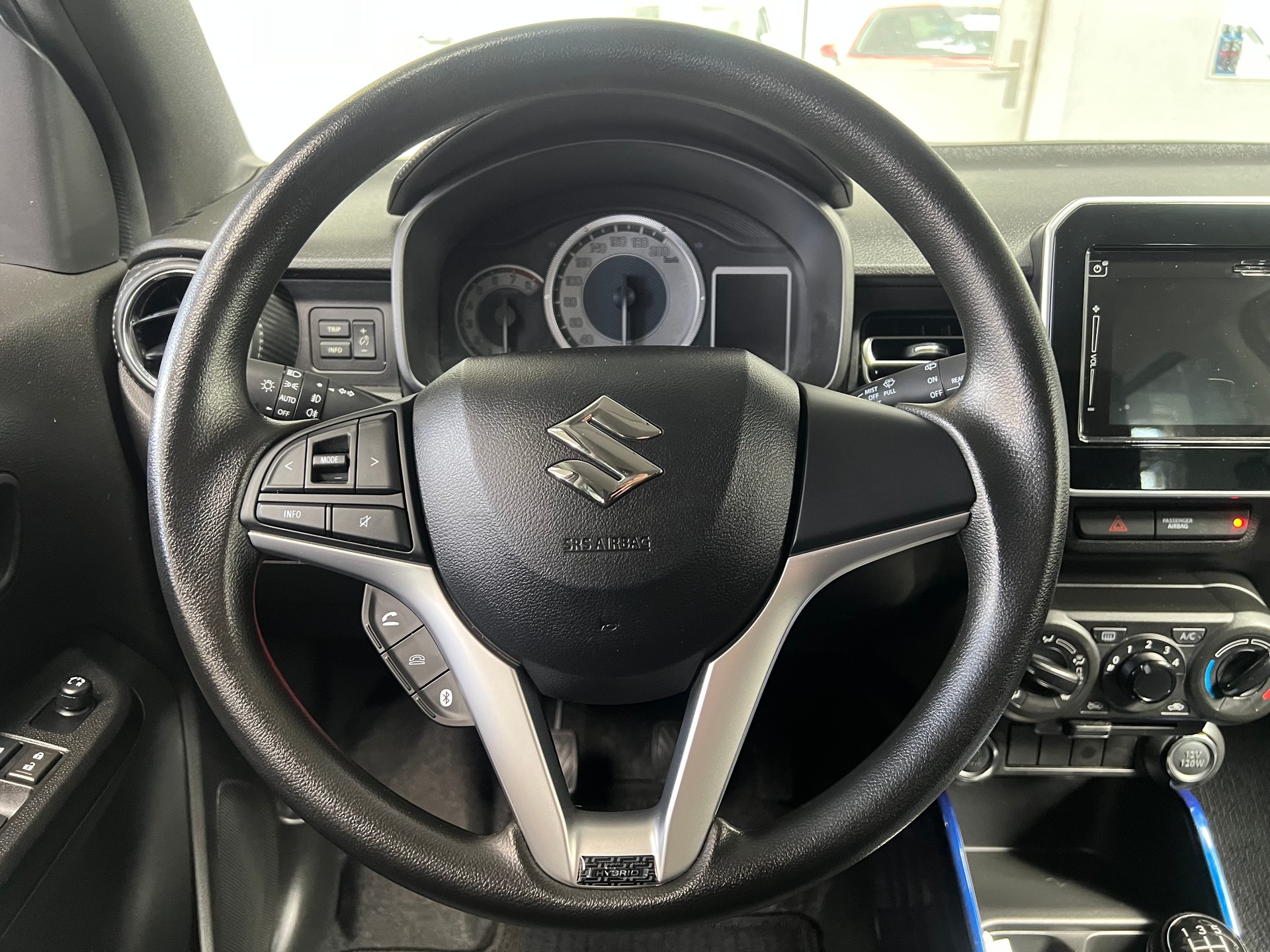 SUZUKI Ignis 1.2i Generation Hybrid-image-7