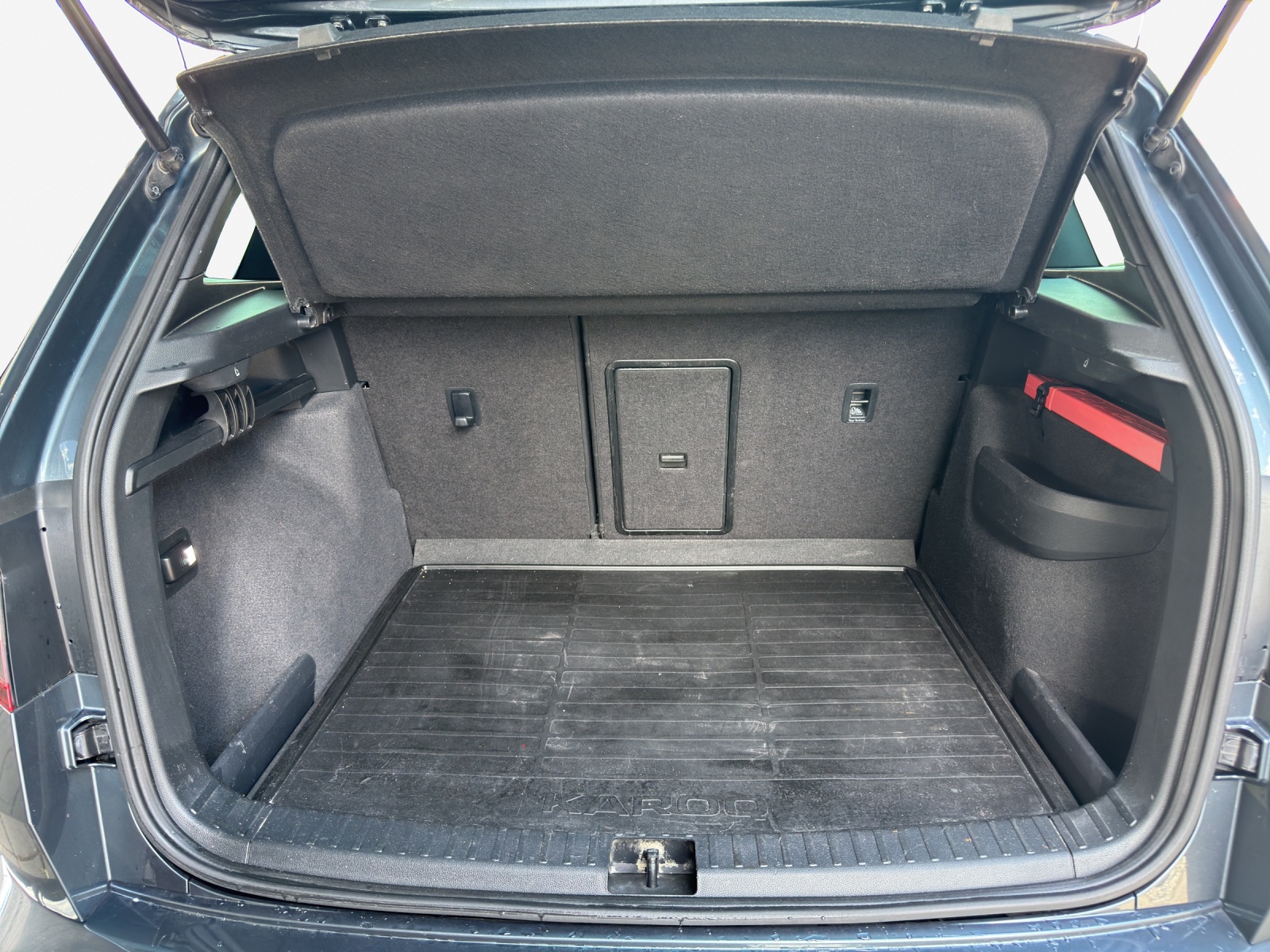 SKODA Karoq 2.0 TSI SportLine 4x4 DSG-image-12