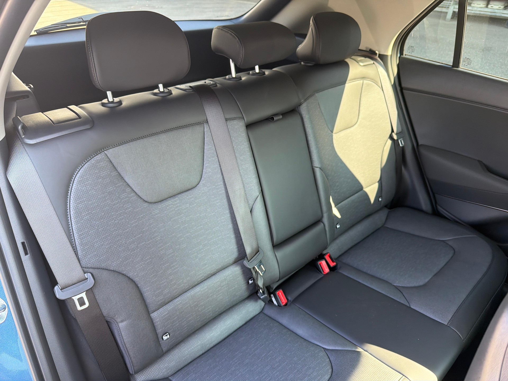 KIA Niro 1.6 GDi Hybrid Style-image-10