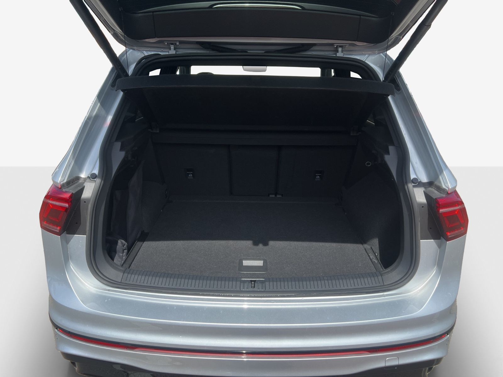 VW Tiguan 2.0TSI R 4Motion DSG-image-11