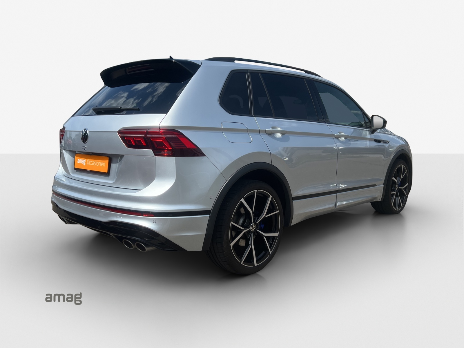 VW Tiguan 2.0TSI R 4Motion DSG-showroom-element-3