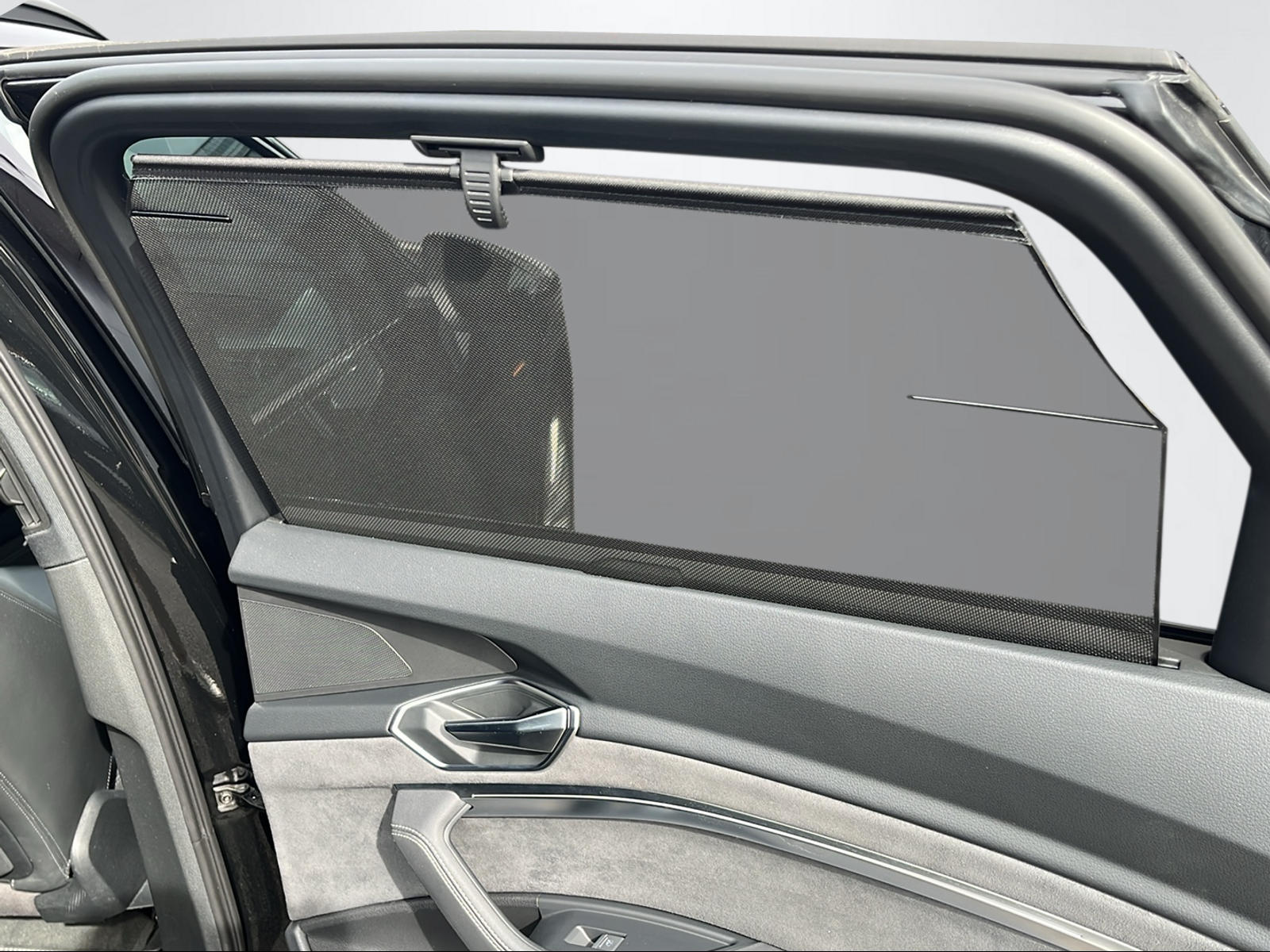 AUDI e-tron 55 S Line quattro-image-12