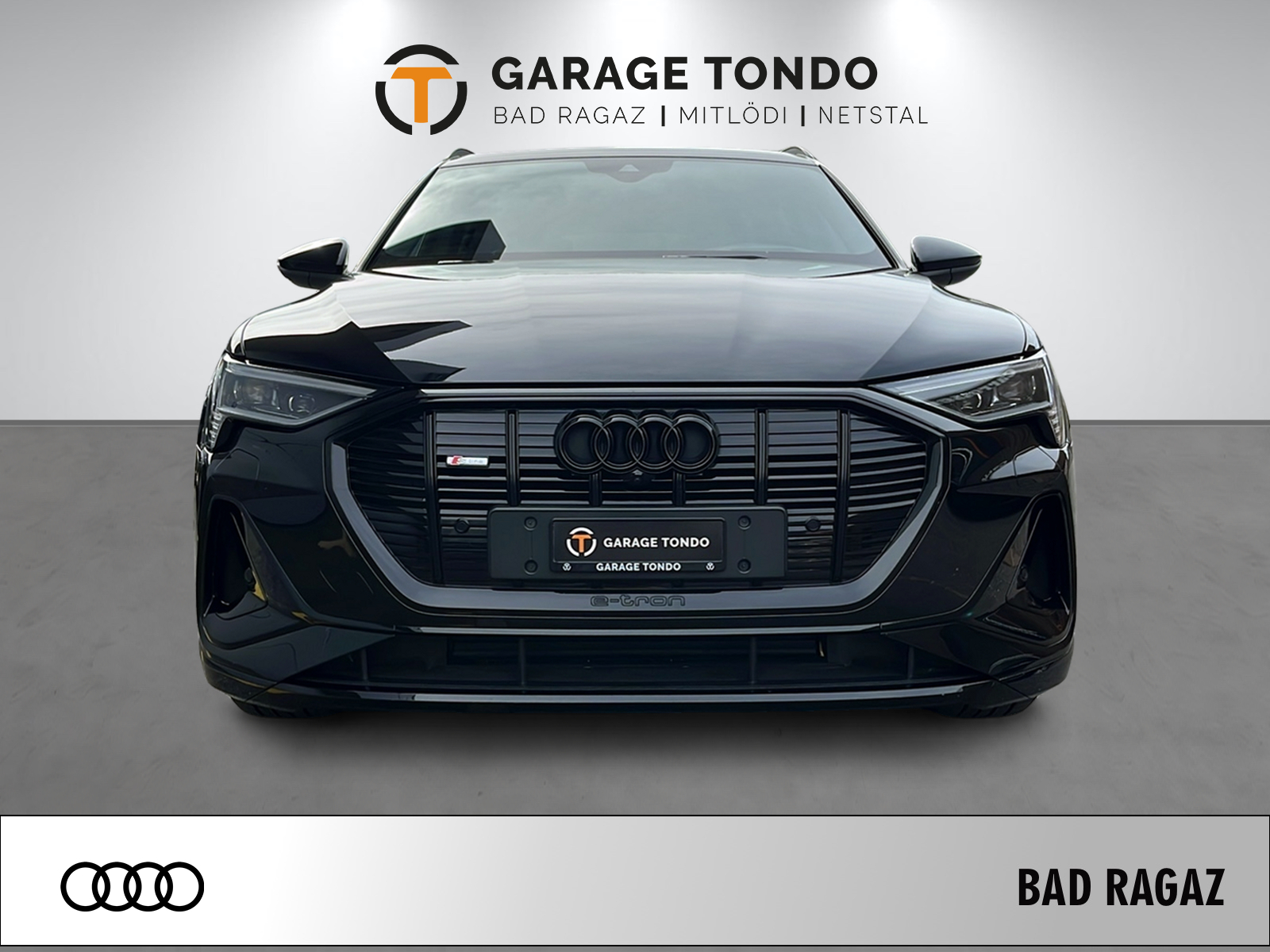 AUDI e-tron 55 S Line quattro-image-1