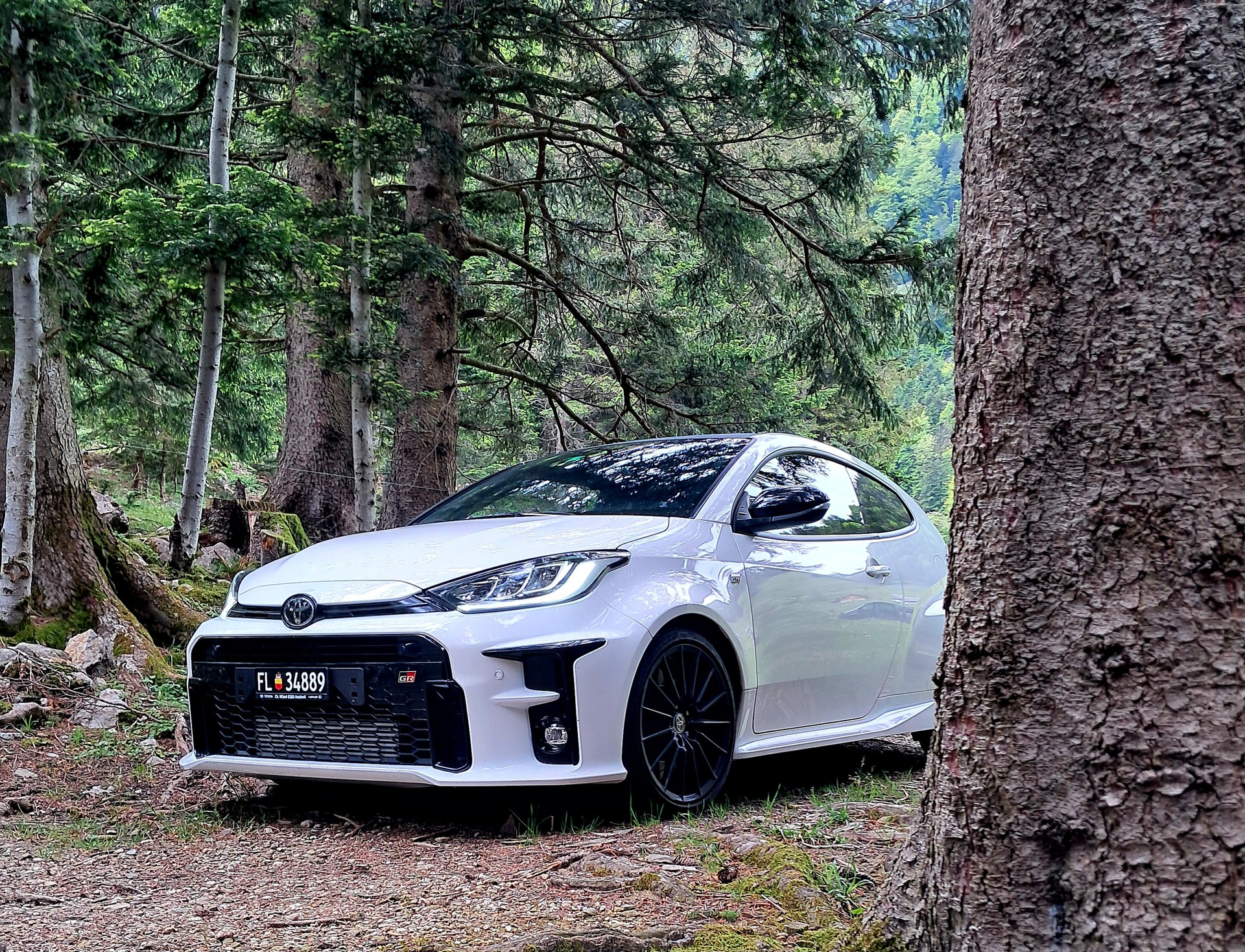 TOYOTA 1.6 Turbo Sport 4x4-image-1