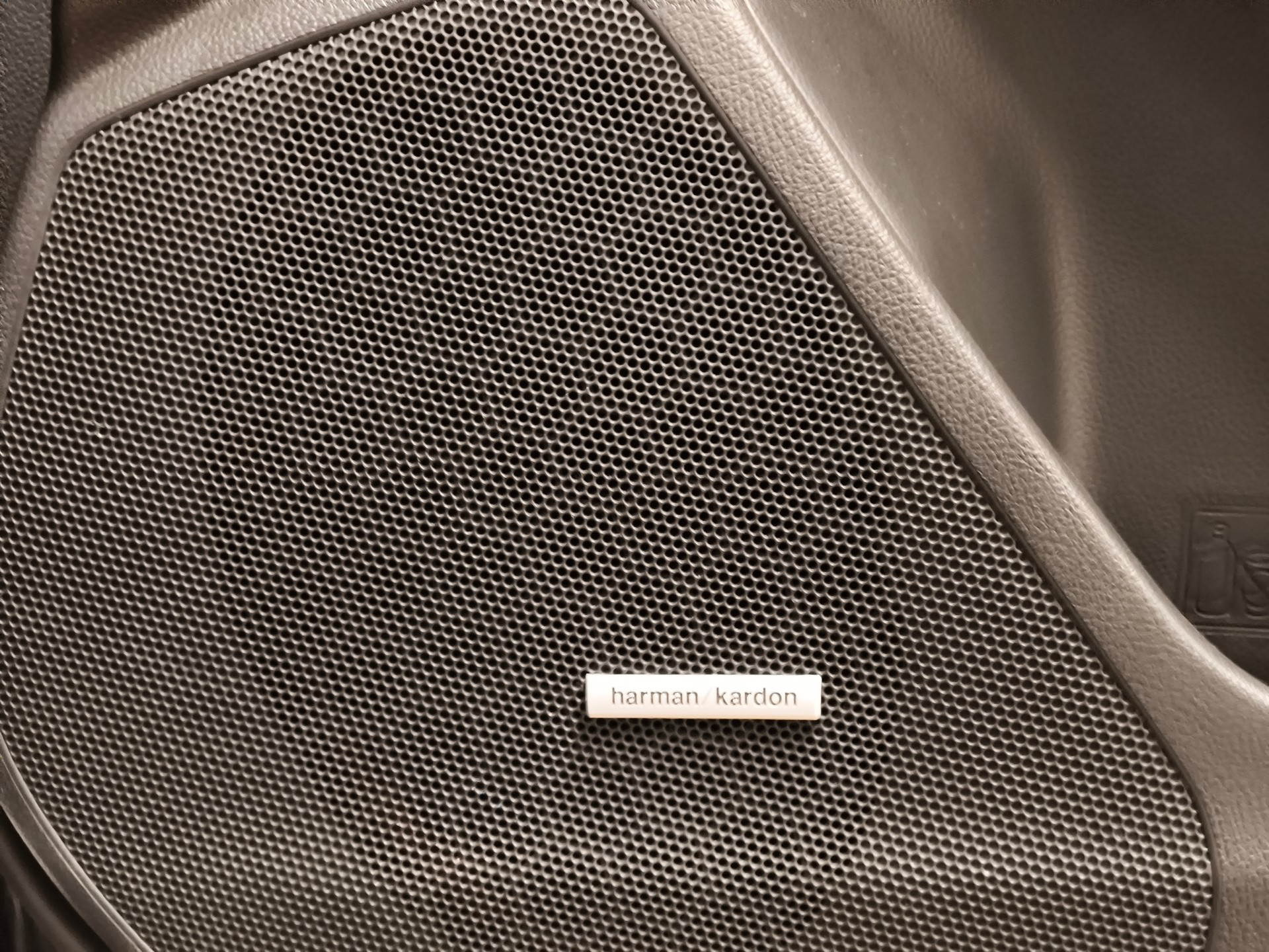 SUBARU Forester 2.0D Luxury Lineatronic-image-28