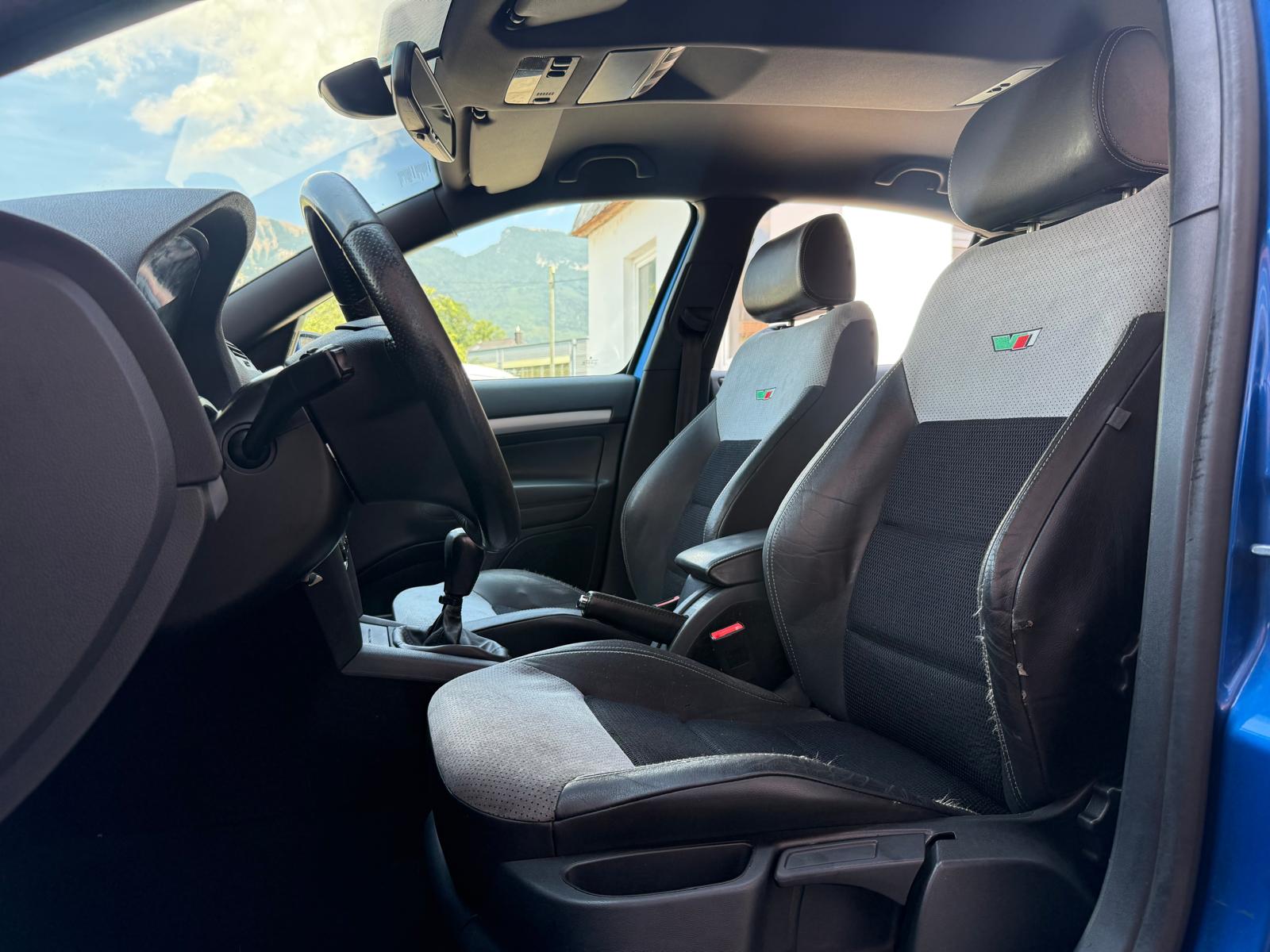 SKODA Octavia 2.0 Turbo FSI RS-image-9