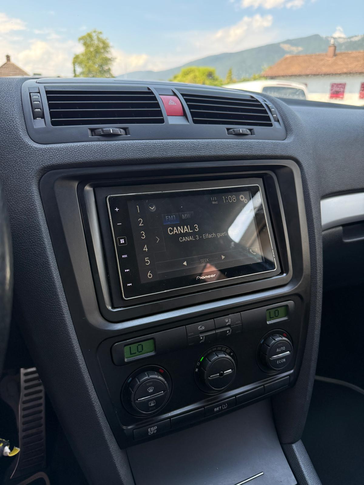 SKODA Octavia 2.0 Turbo FSI RS-image-13