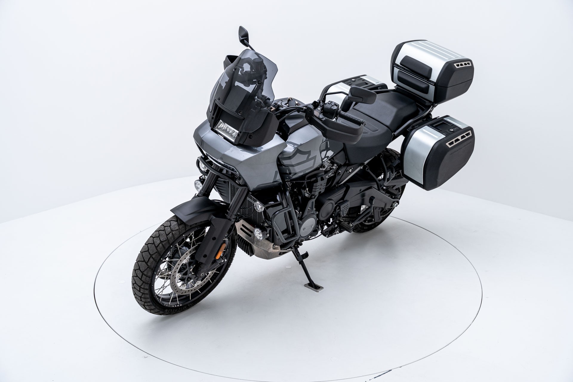 HARLEY-DAVIDSON RA Pan America 1250 Special-showroom-element-2