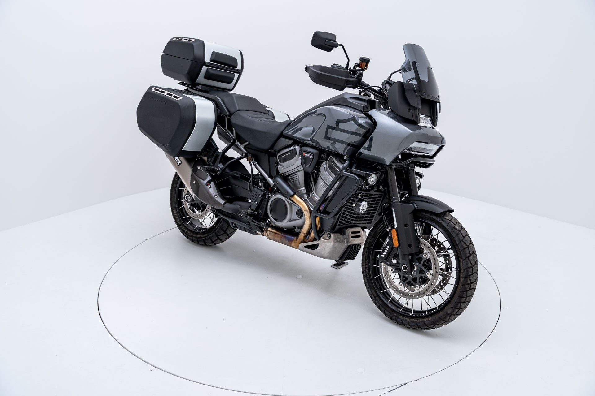 HARLEY-DAVIDSON RA Pan America 1250 Special-showroom-element-1