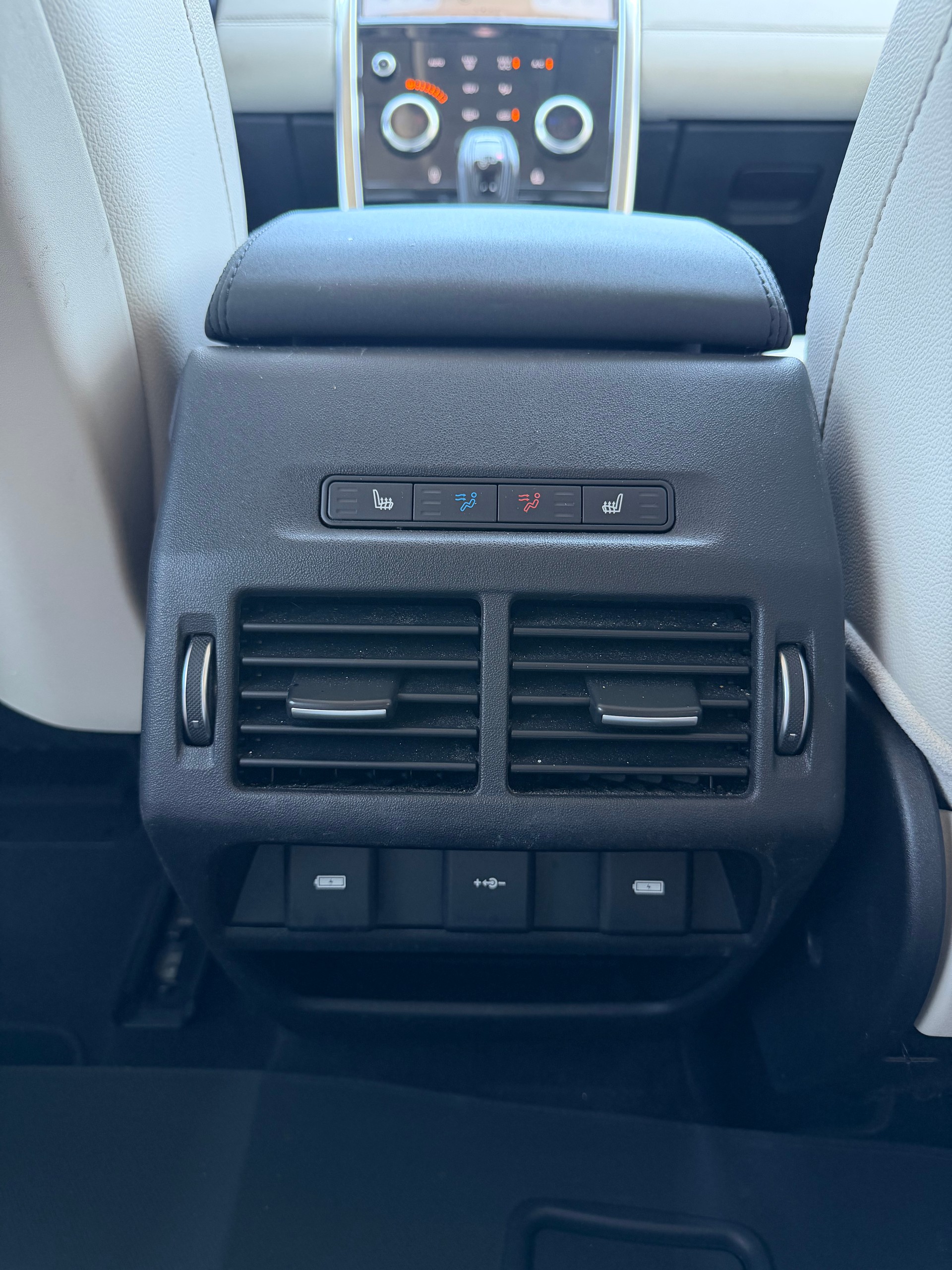 LAND ROVER Discovery Sport P200 2.0 Si4 MHEV S AT9-image-13