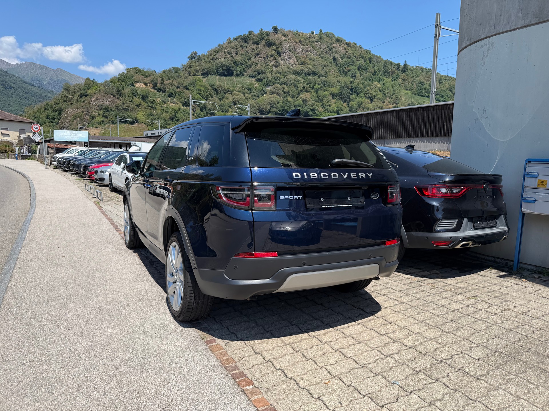 LAND ROVER Discovery Sport P200 2.0 Si4 MHEV S AT9-image-4