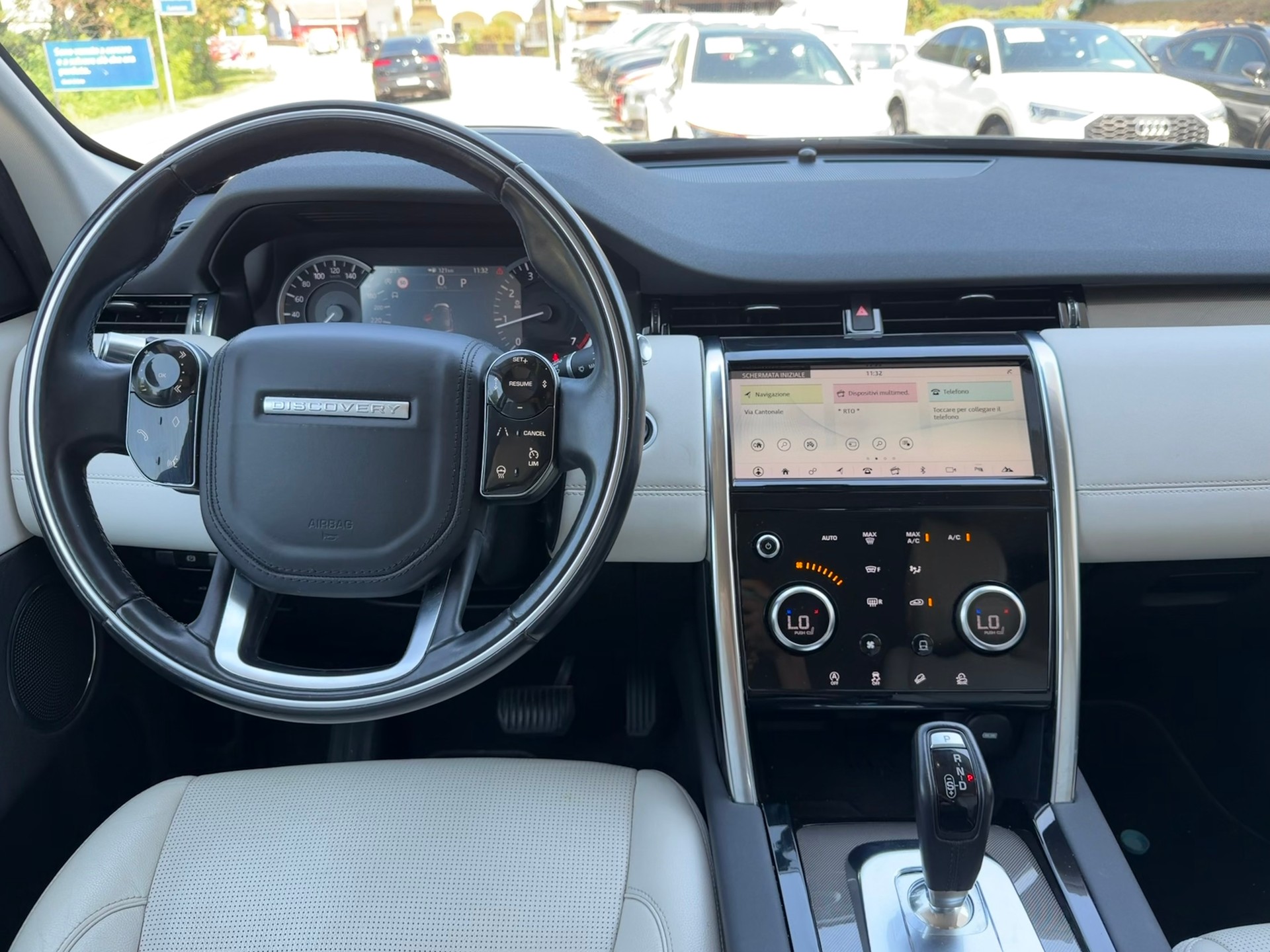 LAND ROVER Discovery Sport P200 2.0 Si4 MHEV S AT9-image-10