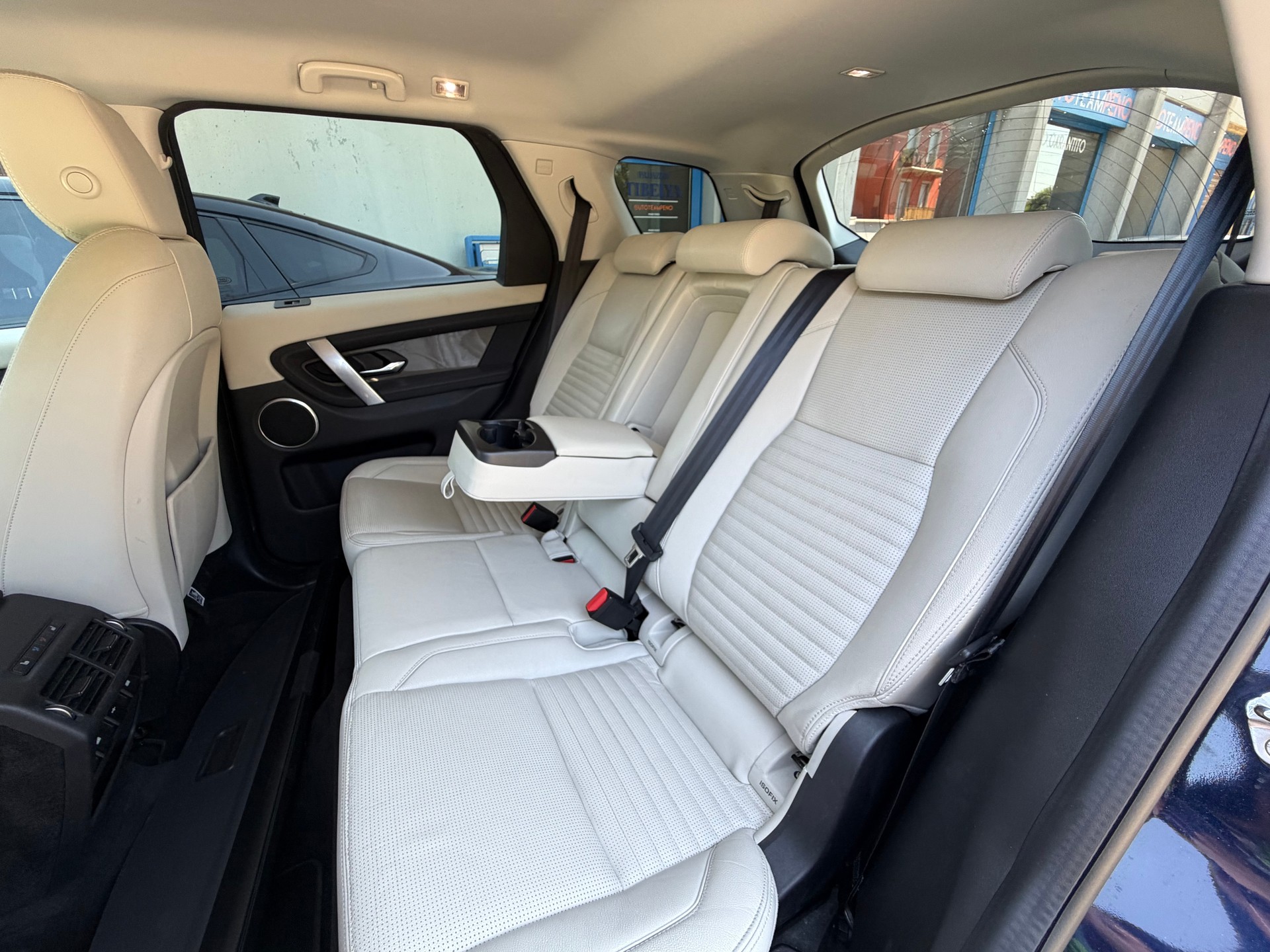 LAND ROVER Discovery Sport P200 2.0 Si4 MHEV S AT9-image-14