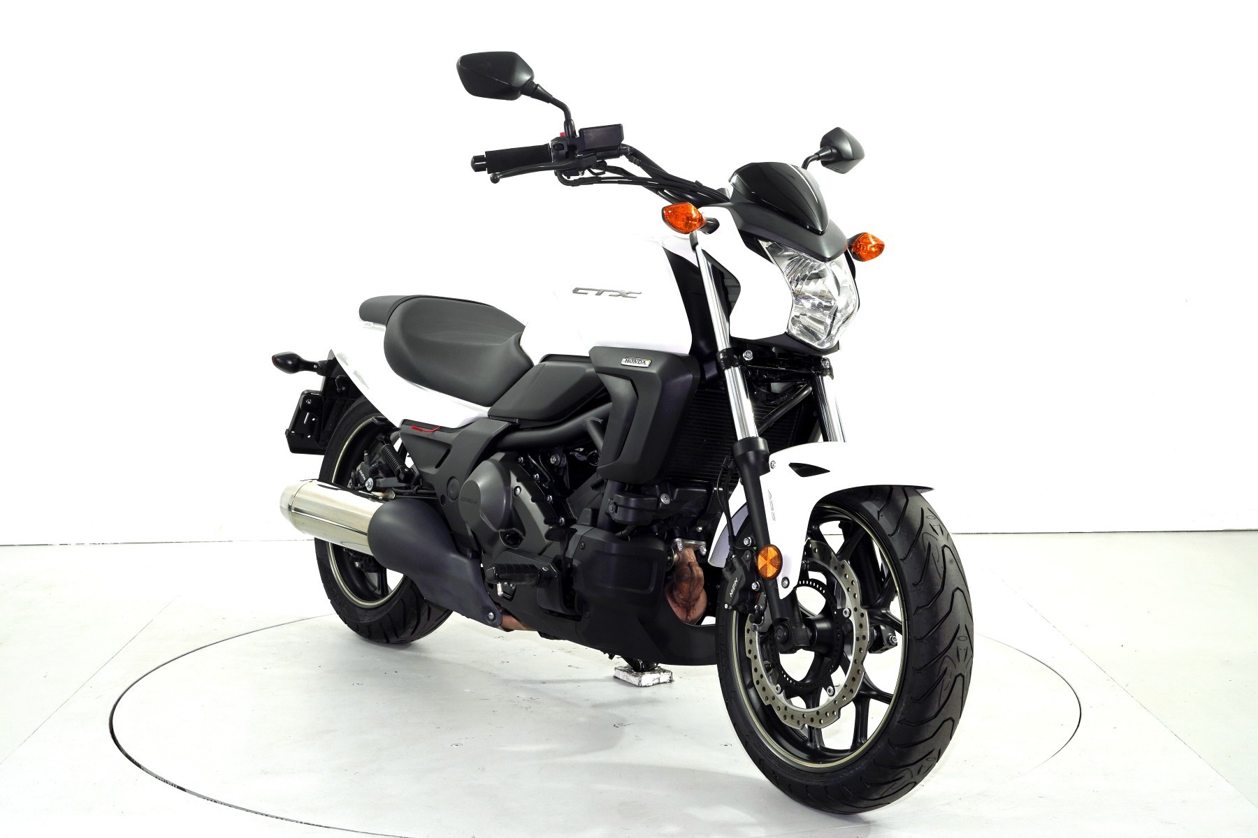 HONDA CTX 700 ND-showroom-element-1