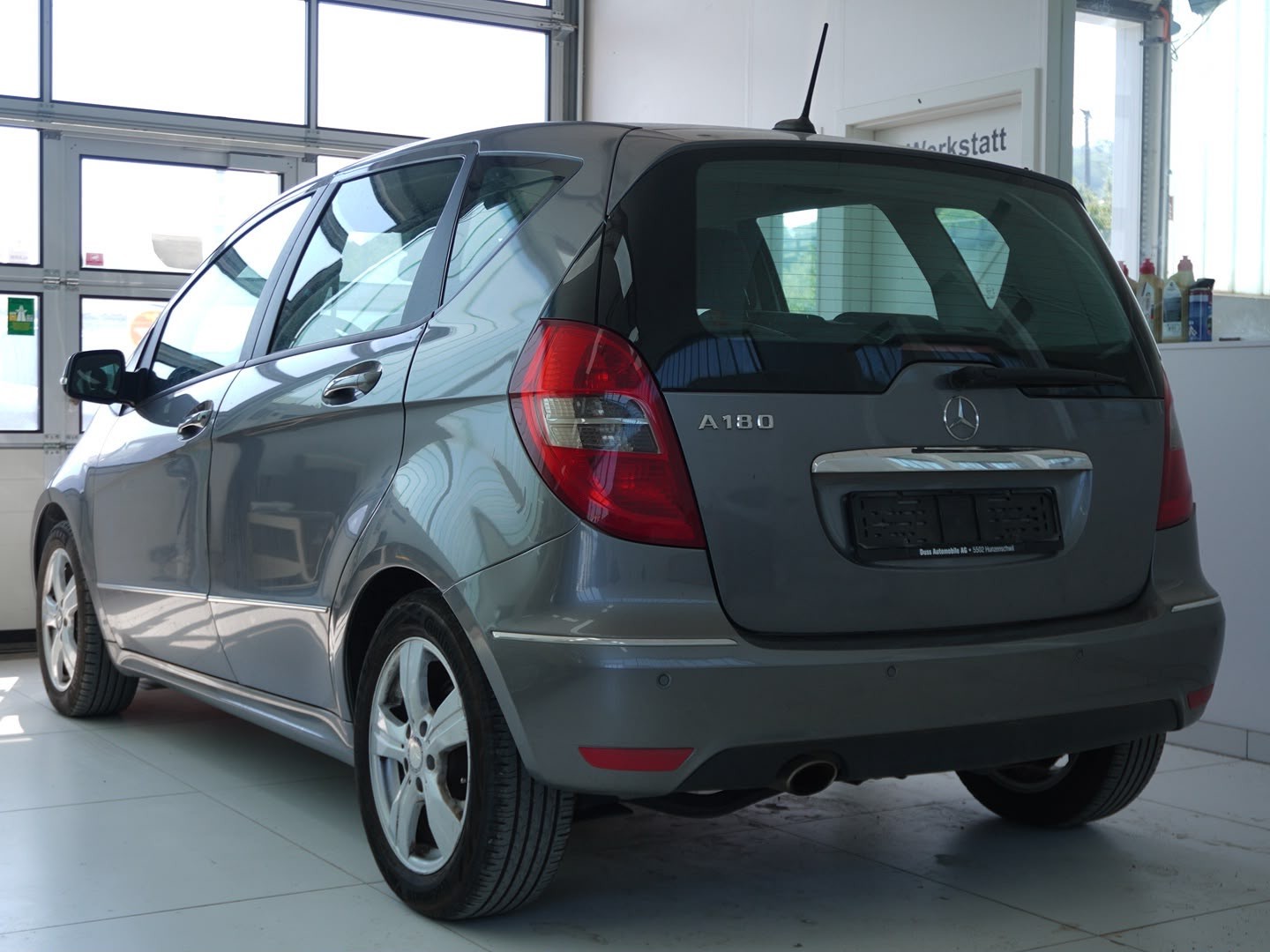 MERCEDES-BENZ A 180 Avantgarde Selection Autotronic-image-1