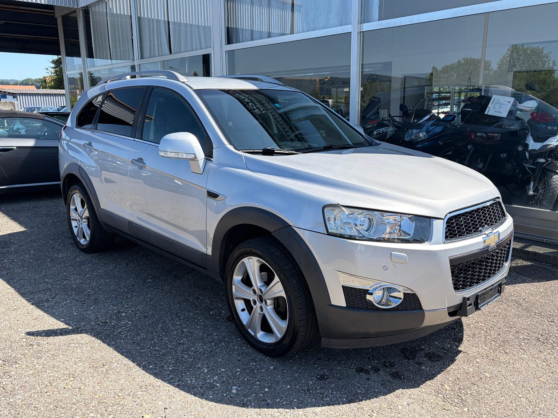 CHEVROLET Captiva 2.2 VCDi LTZ 4WD Automatic-image-0