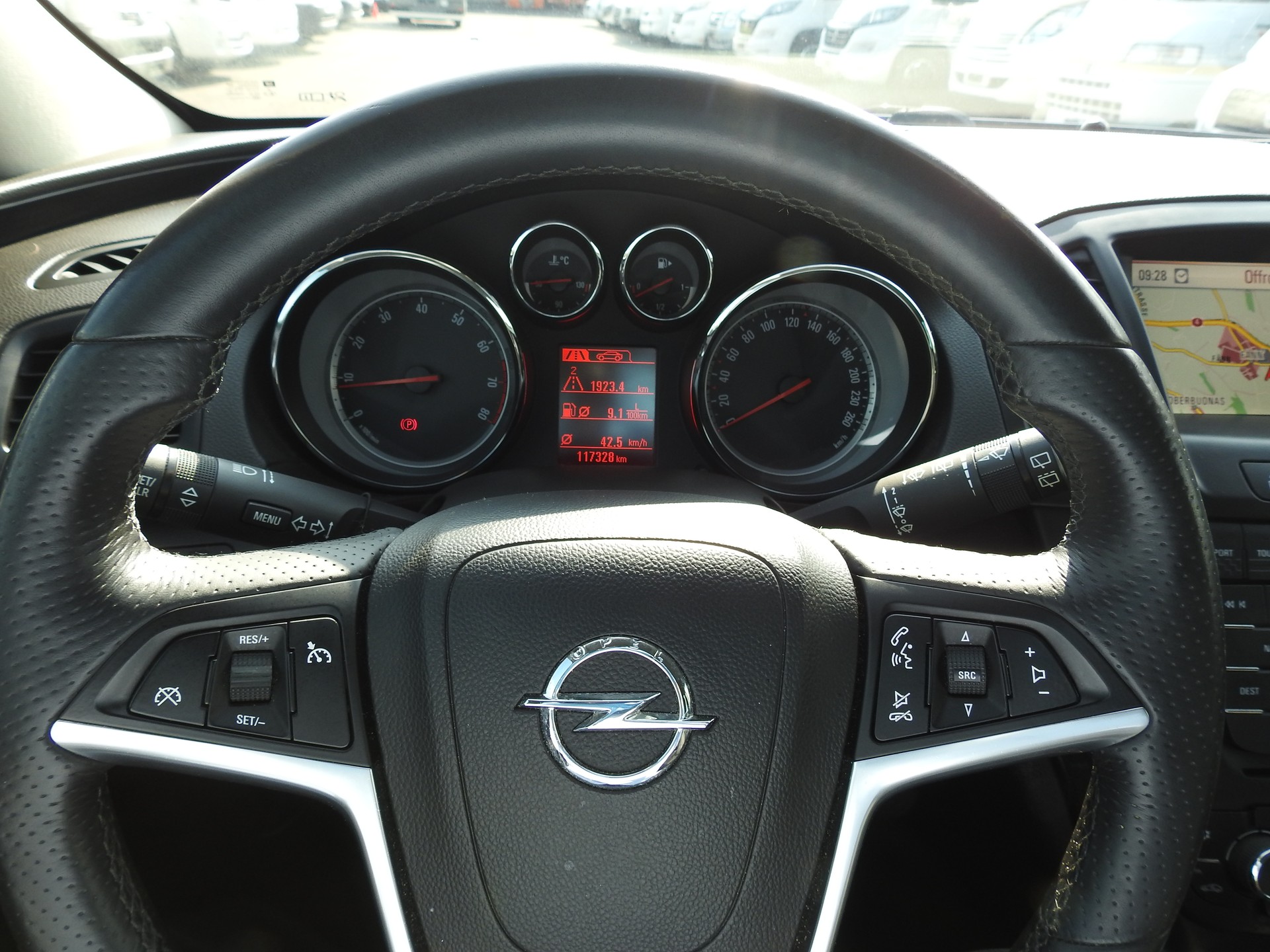 OPEL Insignia Sports Tourer 1.6 Turbo Cosmo-image-28