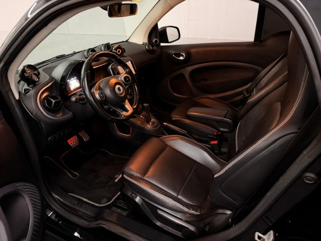 SMART fortwo BRABUS Style 110-image-8