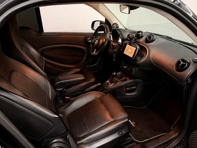 SMART fortwo BRABUS Style 110-image-10