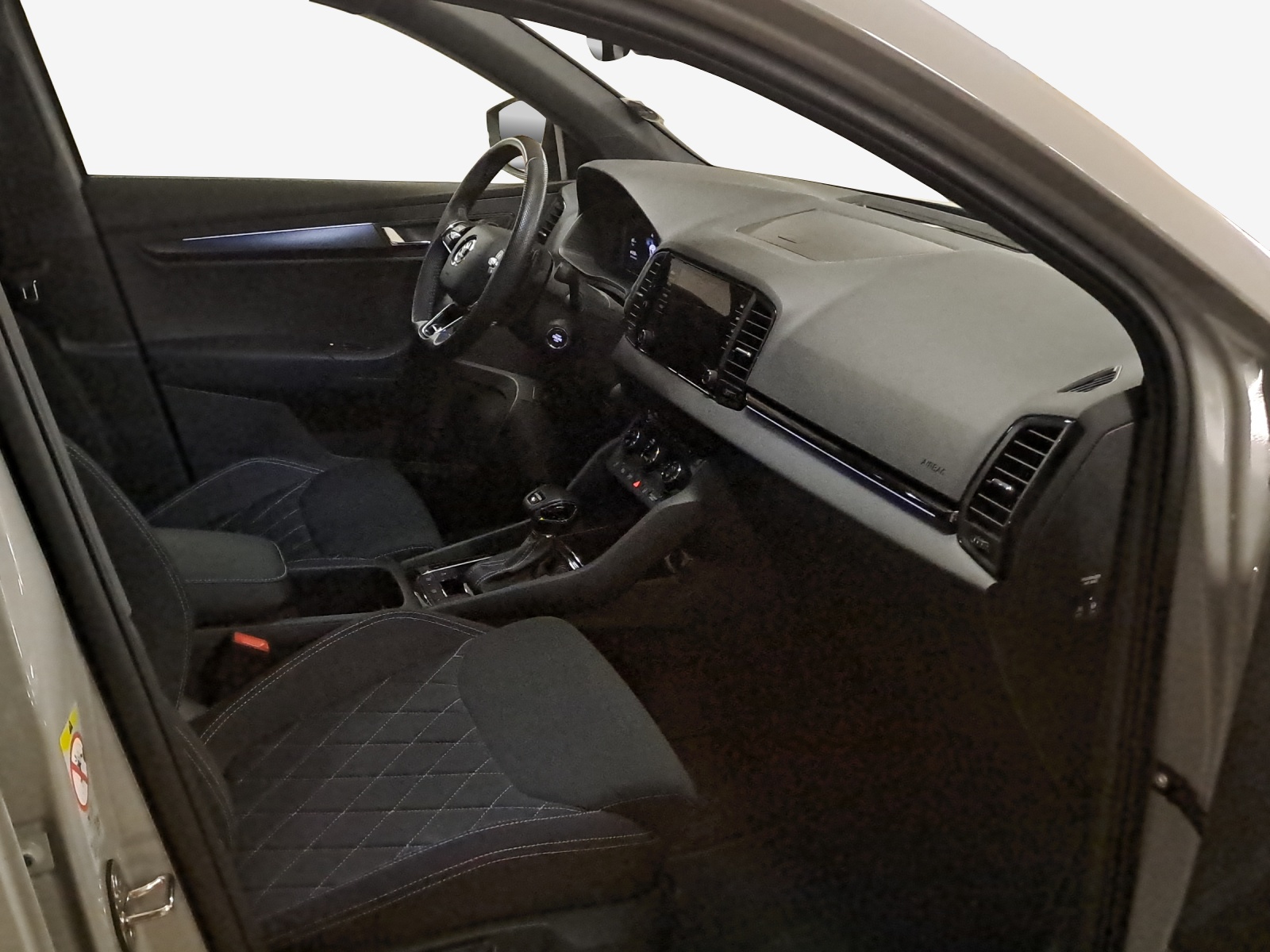 SKODA Karoq 2.0 TSI SportLine 4x4 DSG-image-13
