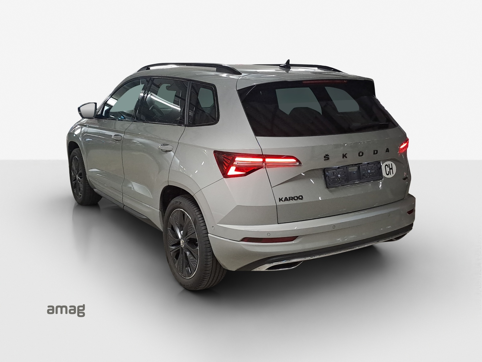 SKODA Karoq 2.0 TSI SportLine 4x4 DSG-image-2