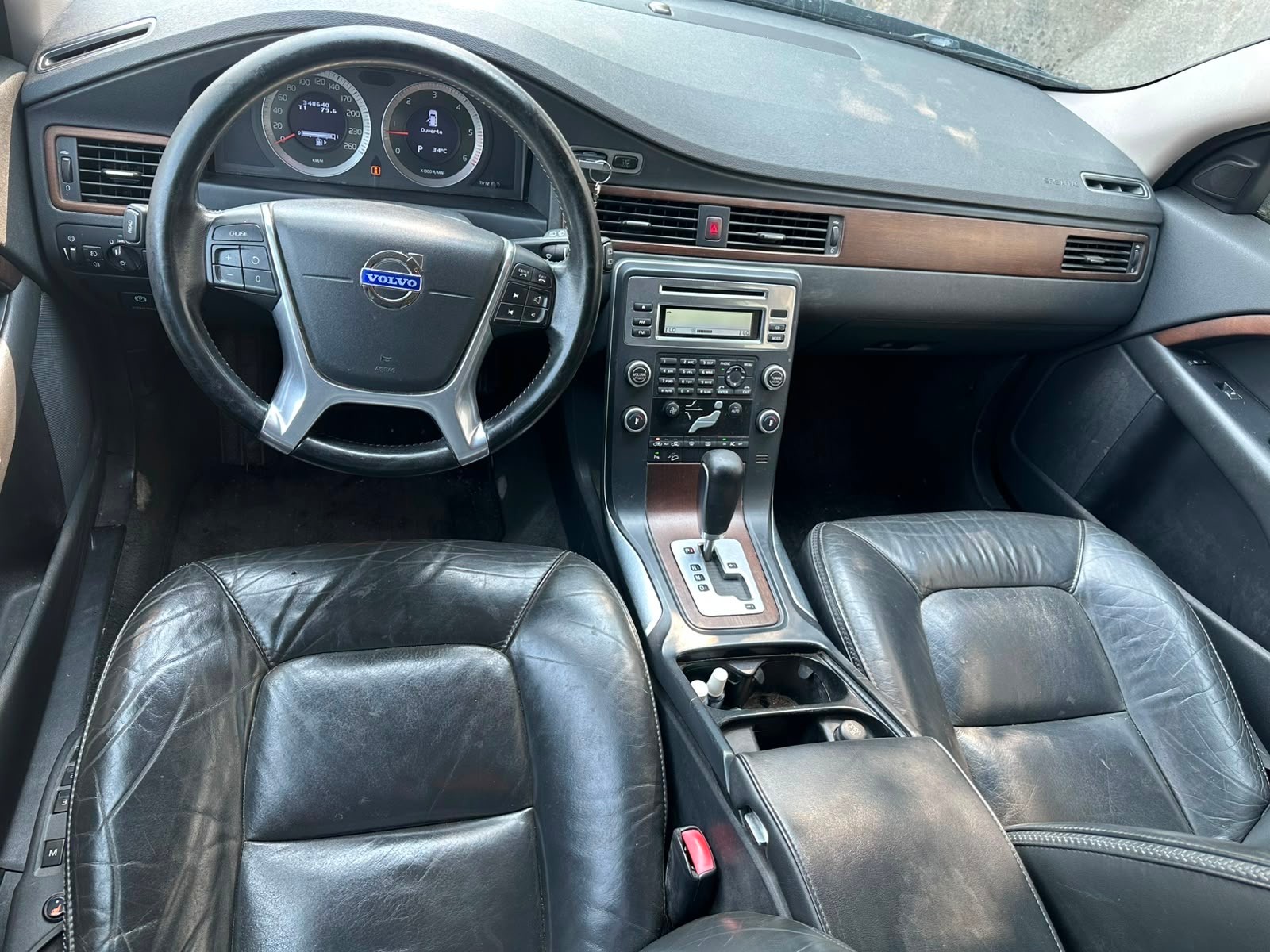 VOLVO XC70 D5 AWD Summum Geartronic-image-4