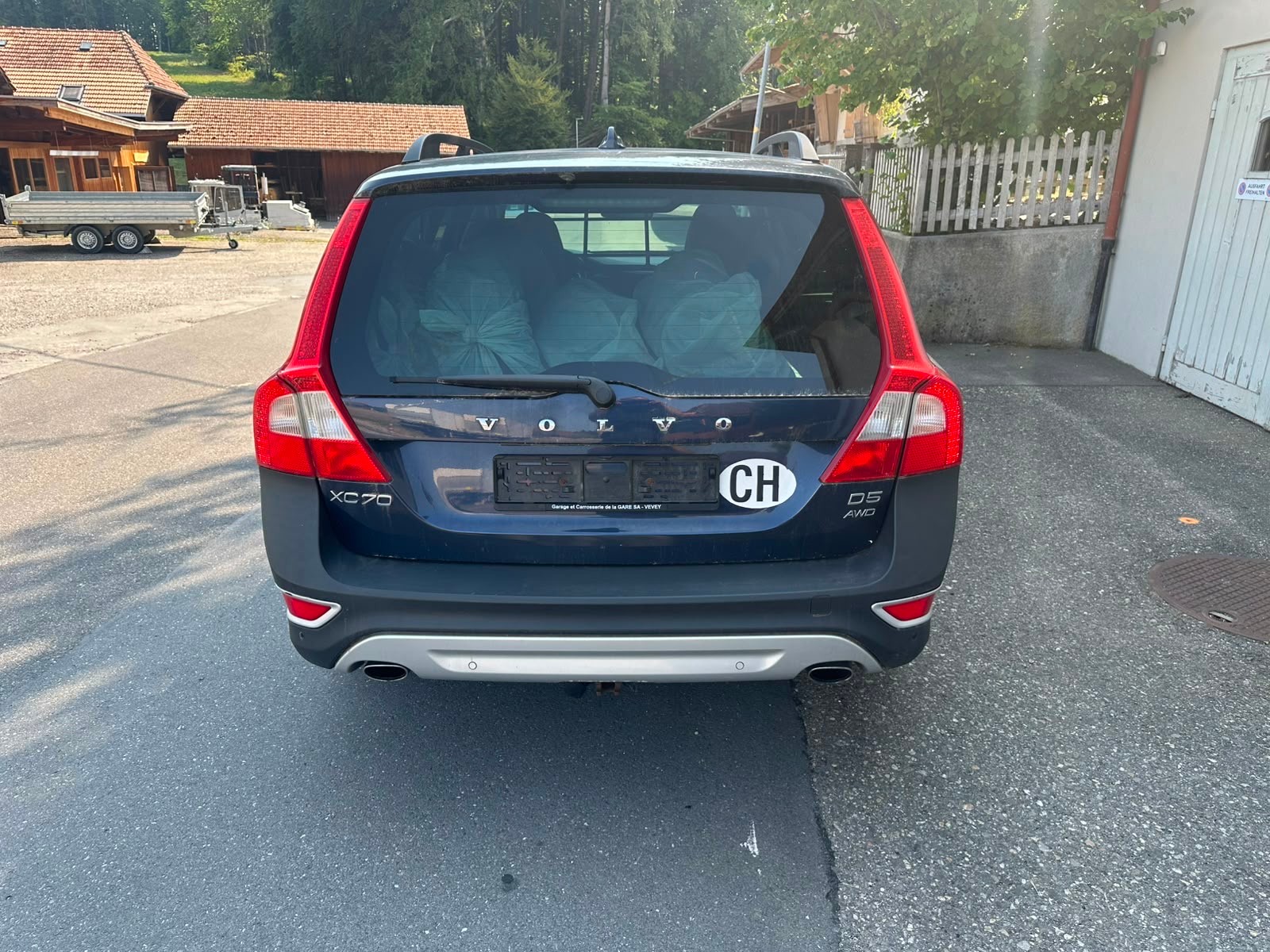 VOLVO XC70 D5 AWD Summum Geartronic-image-3