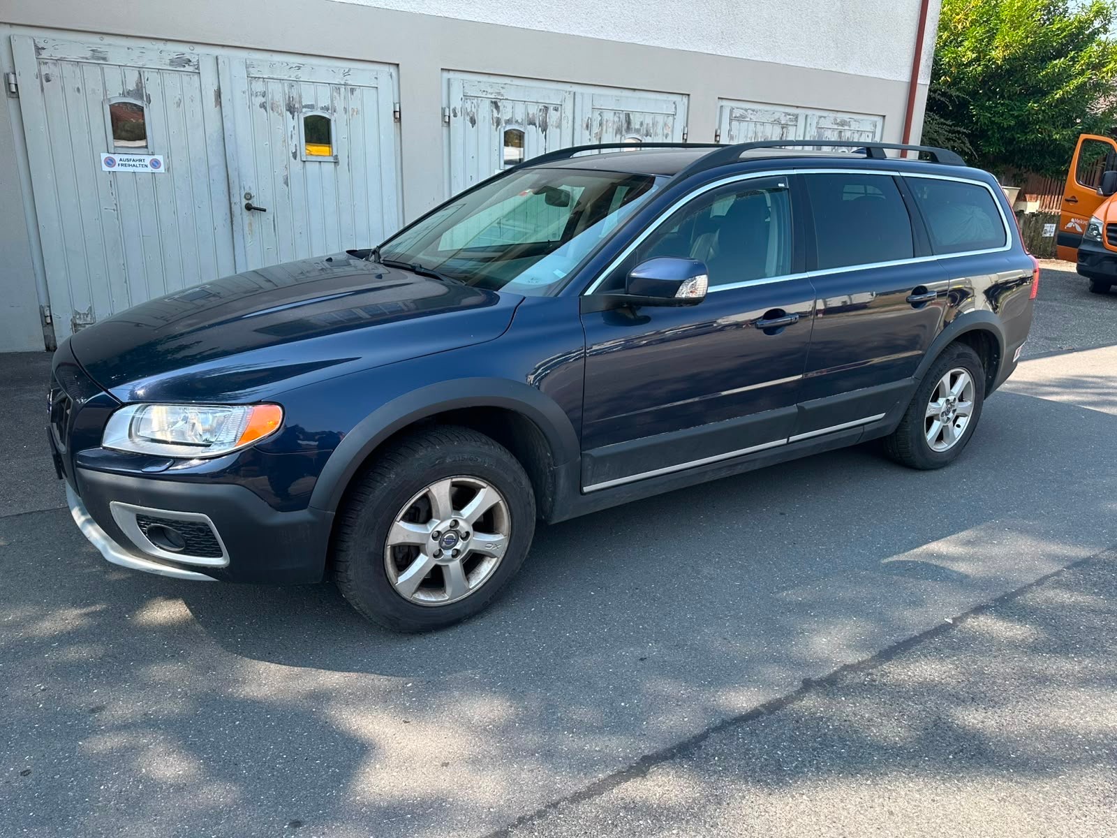 VOLVO XC70 D5 AWD Summum Geartronic-image-0