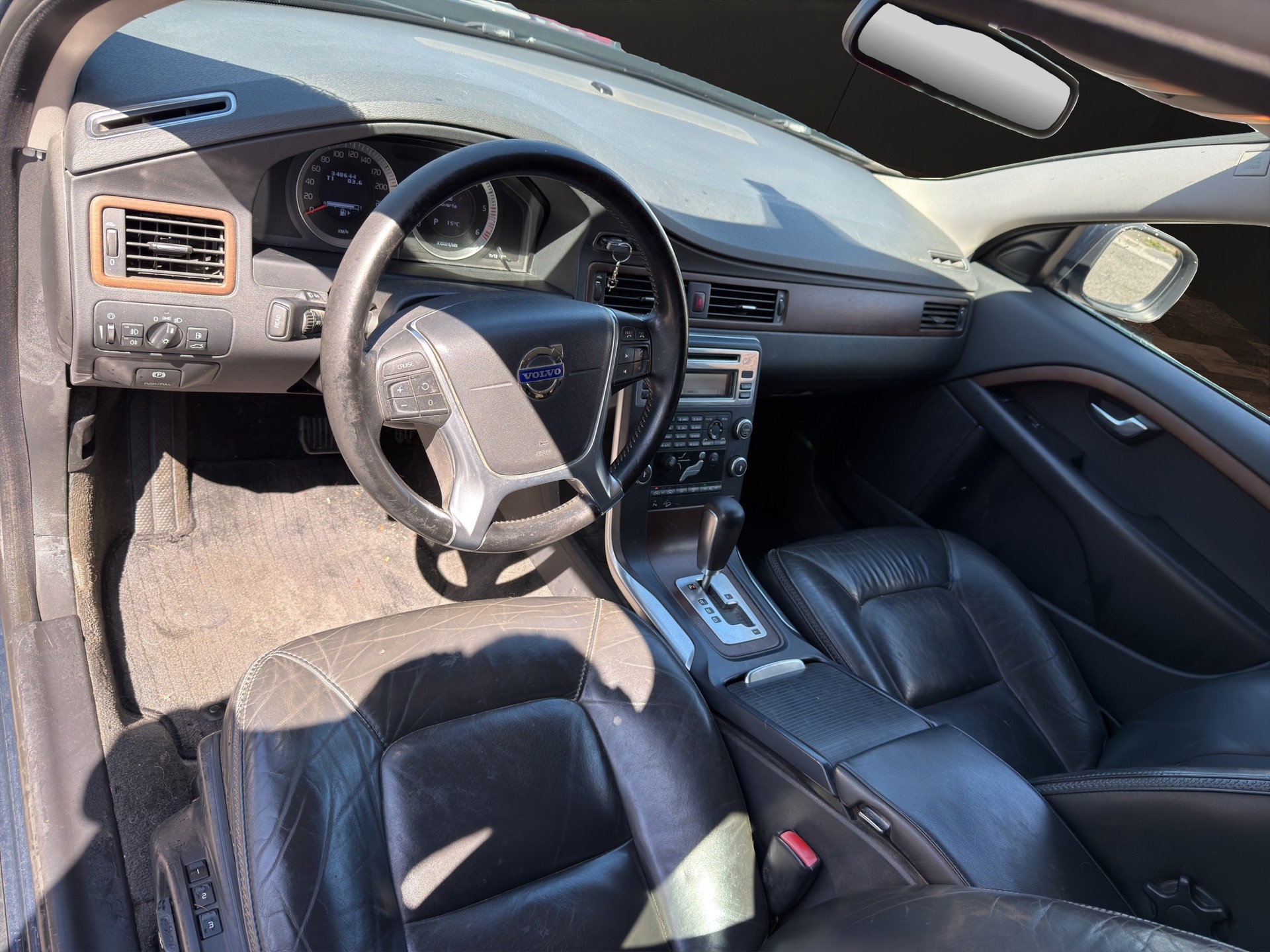 VOLVO XC70 D5 AWD Summum Geartronic-image-5