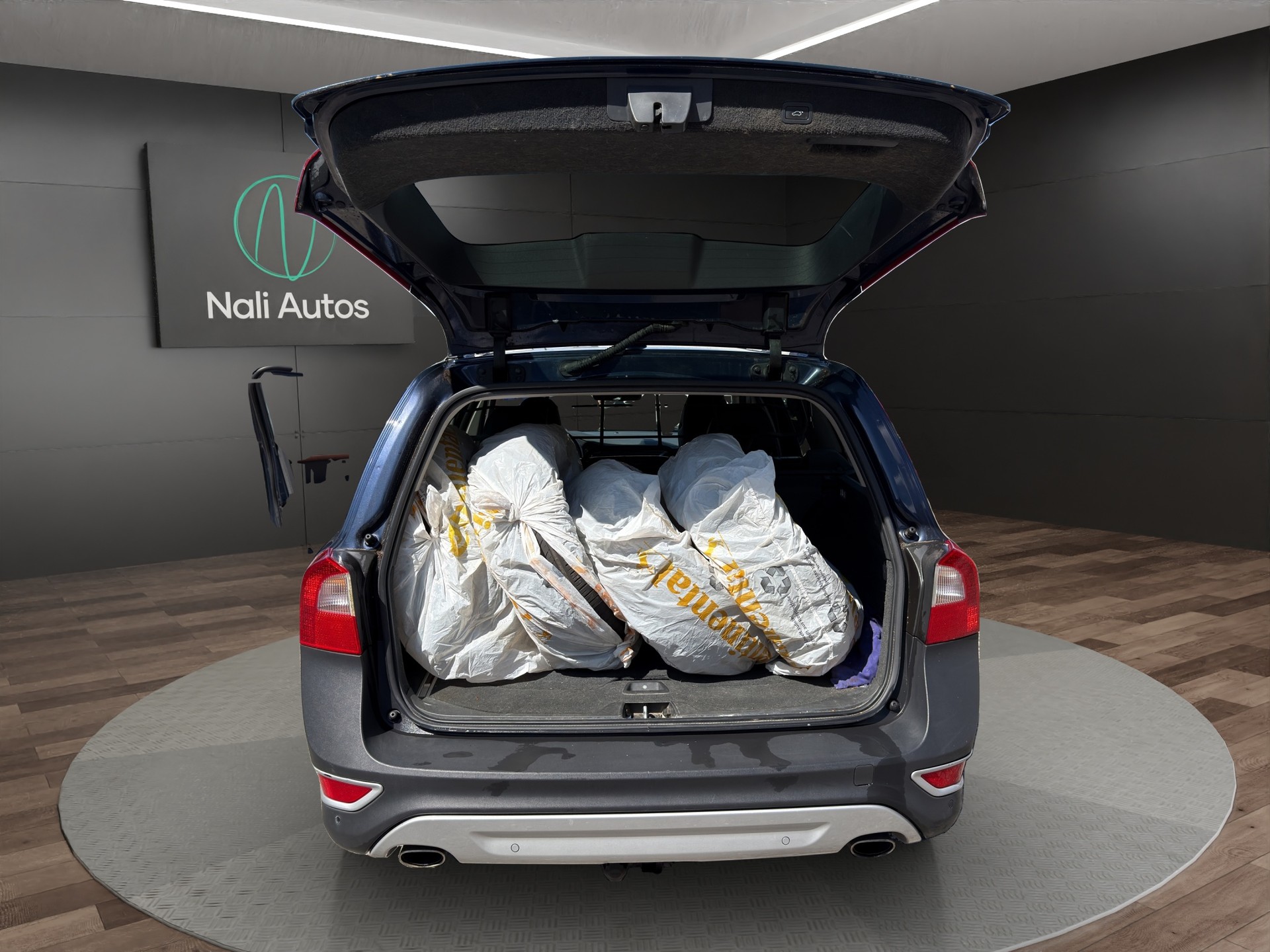VOLVO XC70 D5 AWD Summum Geartronic-image-11