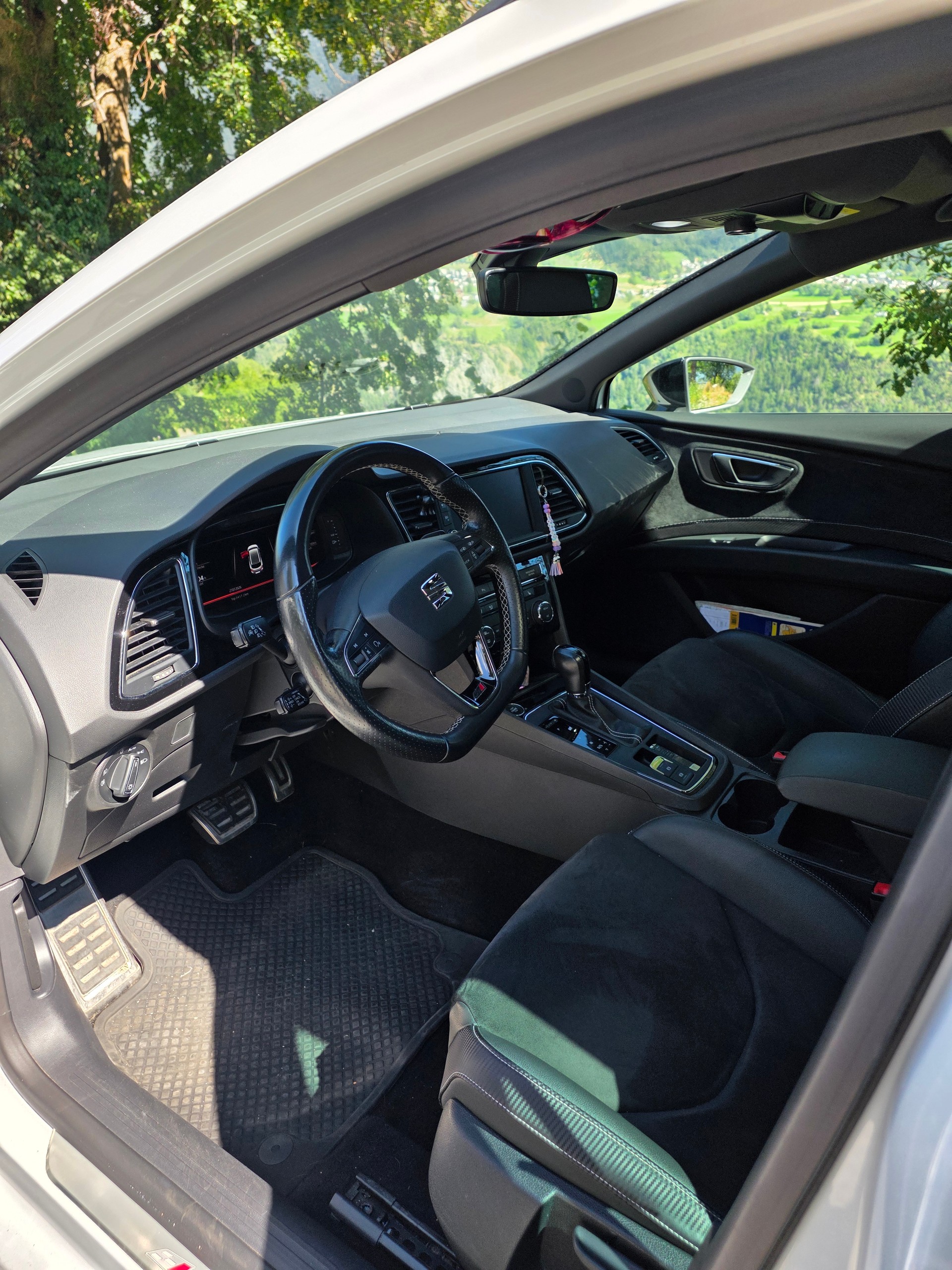SEAT 2.0 TSI 300 Cupra 4Drive DSG-image-5