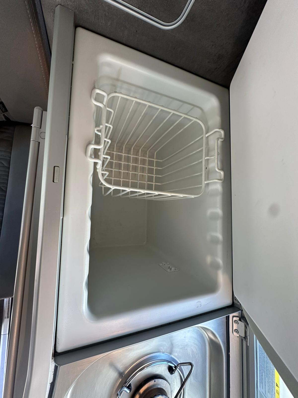 VW 2022 Volkswagen California Coast | Automatik | Aufstelldach-image-4