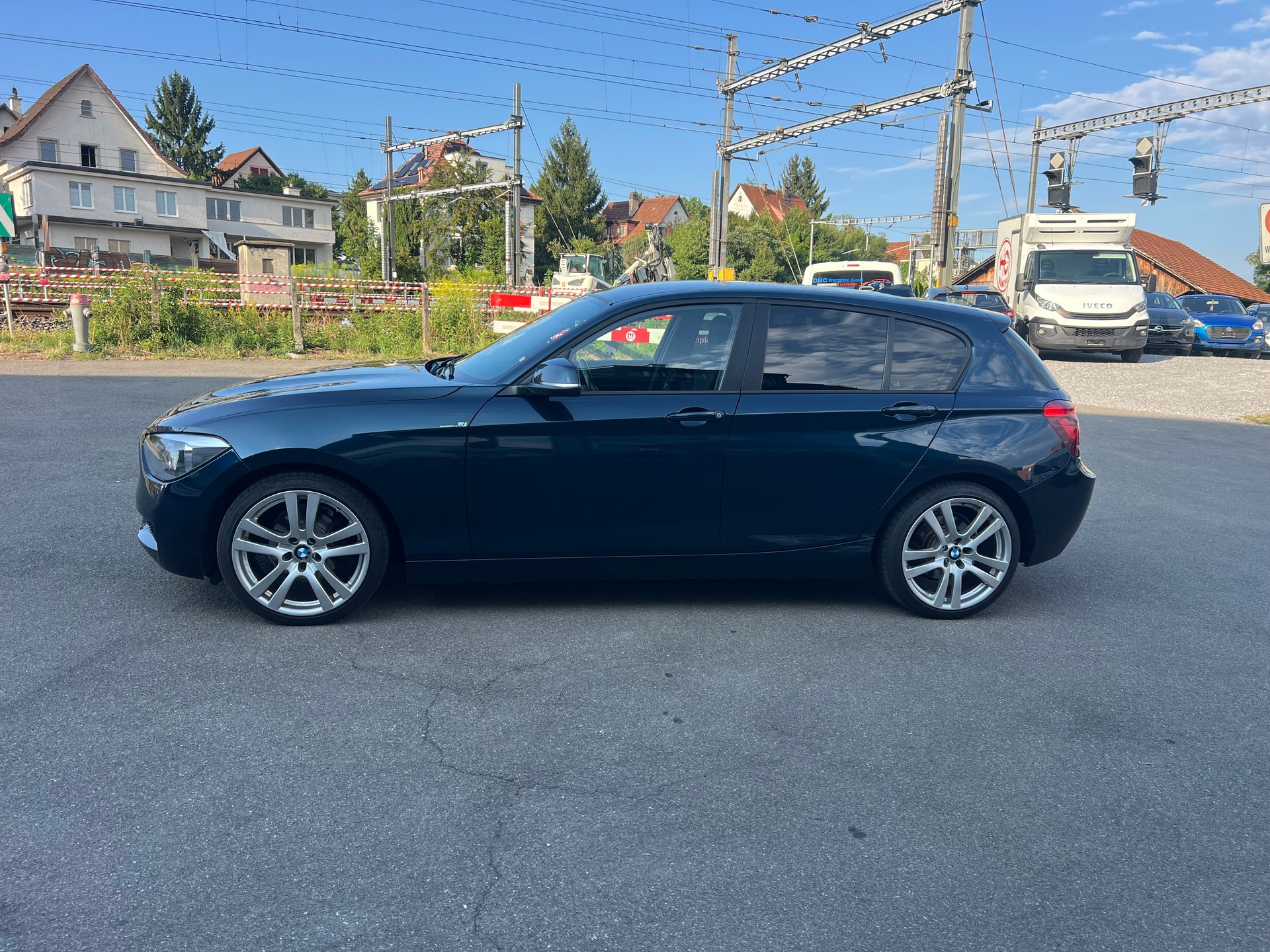 BMW 116d Efficient-Dynamics Edition Urban Line-image-3