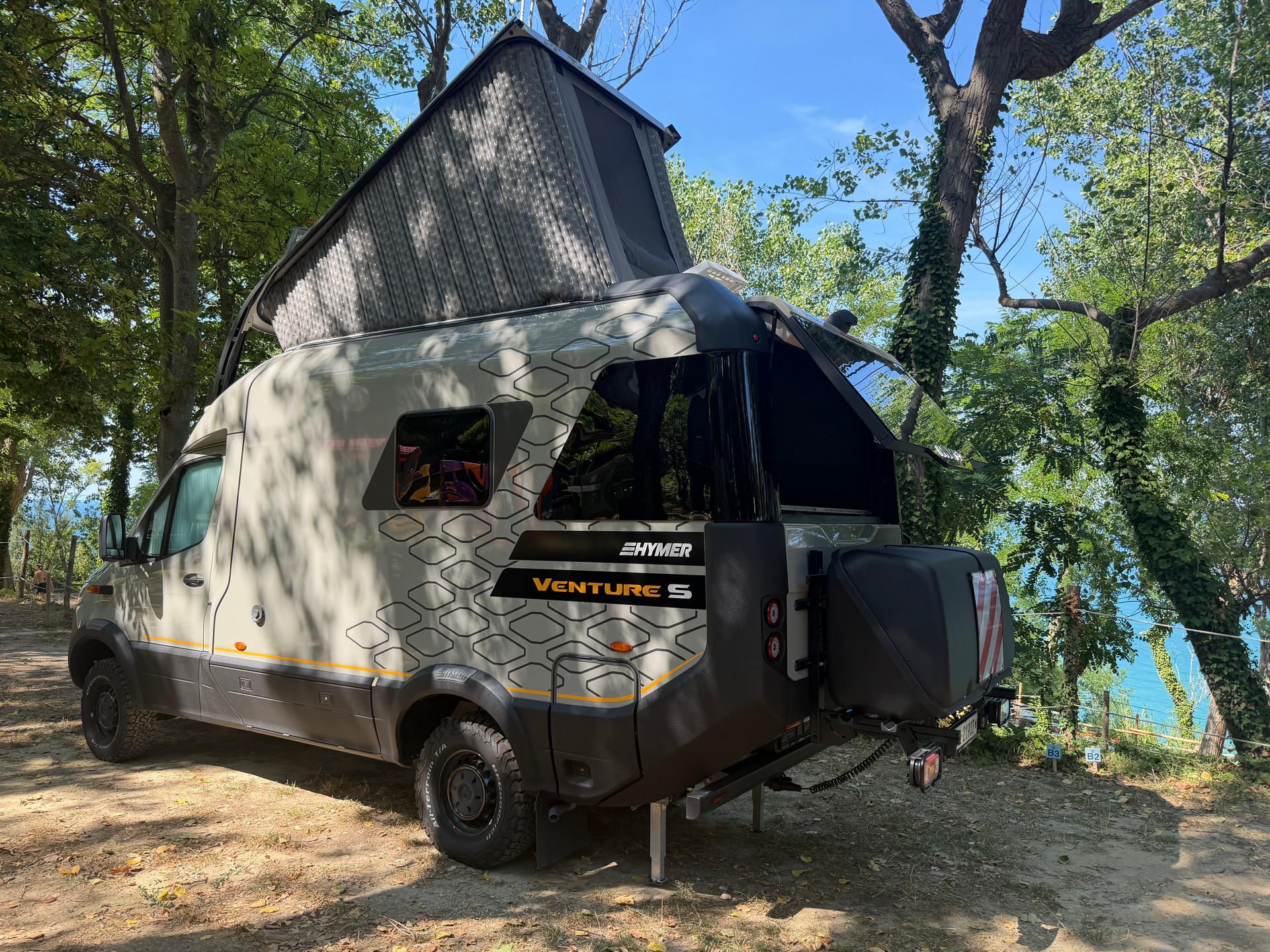 MERCEDES-BENZ Sprinter 419 CDI Hymer Venture S-image-14
