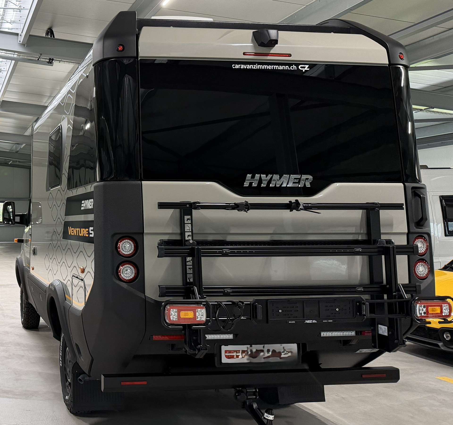 MERCEDES-BENZ Sprinter 419 CDI Hymer Venture S-image-2