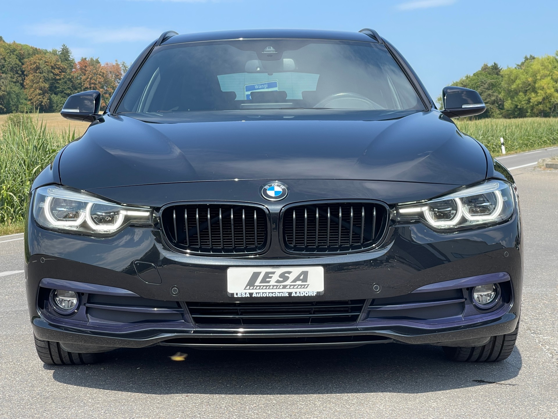 BMW 320d xDrive Touring Edition Sport Line Steptronic-image-3