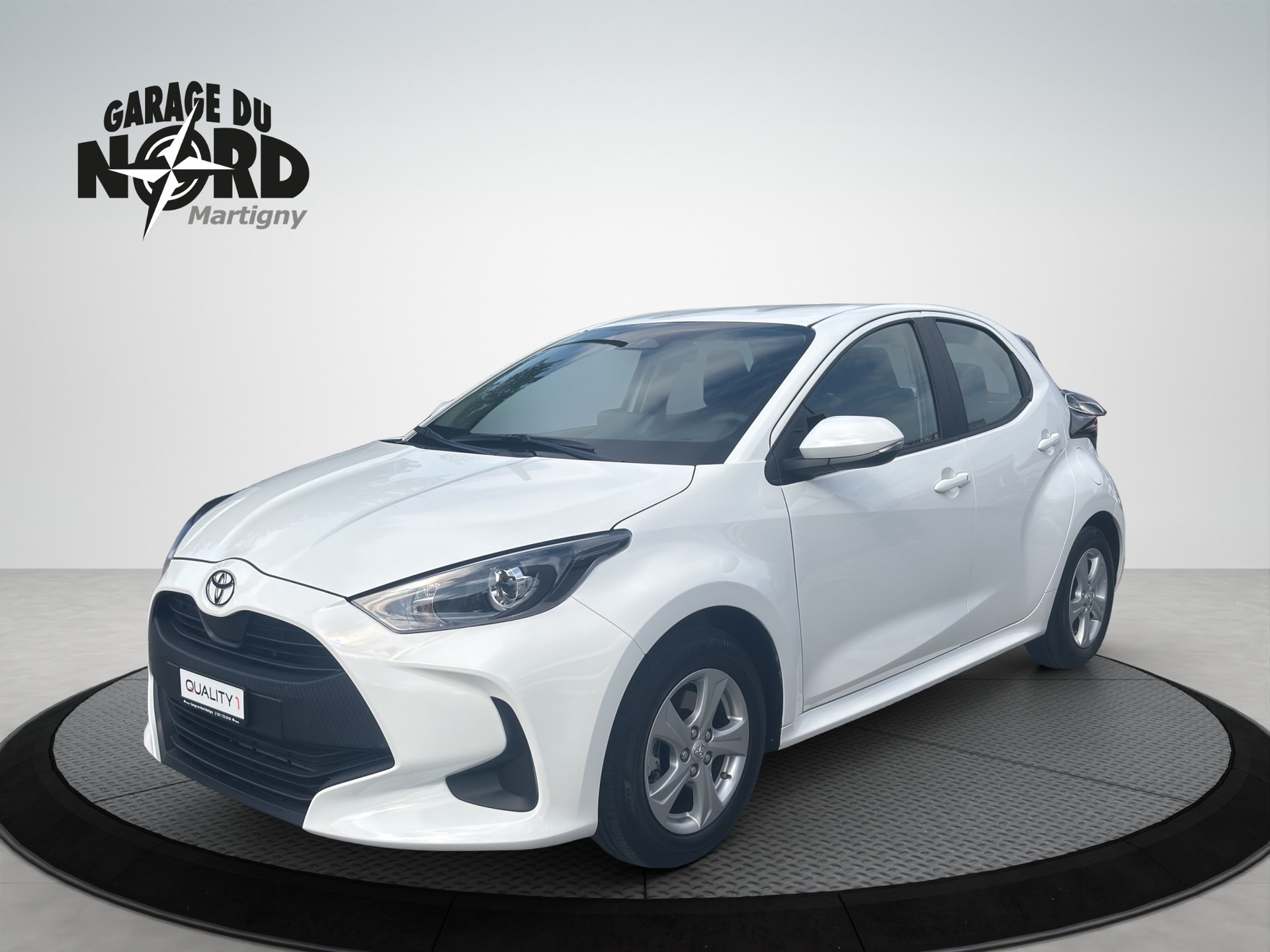 TOYOTA Yaris 1.5 Comfort e-CVT-image-0